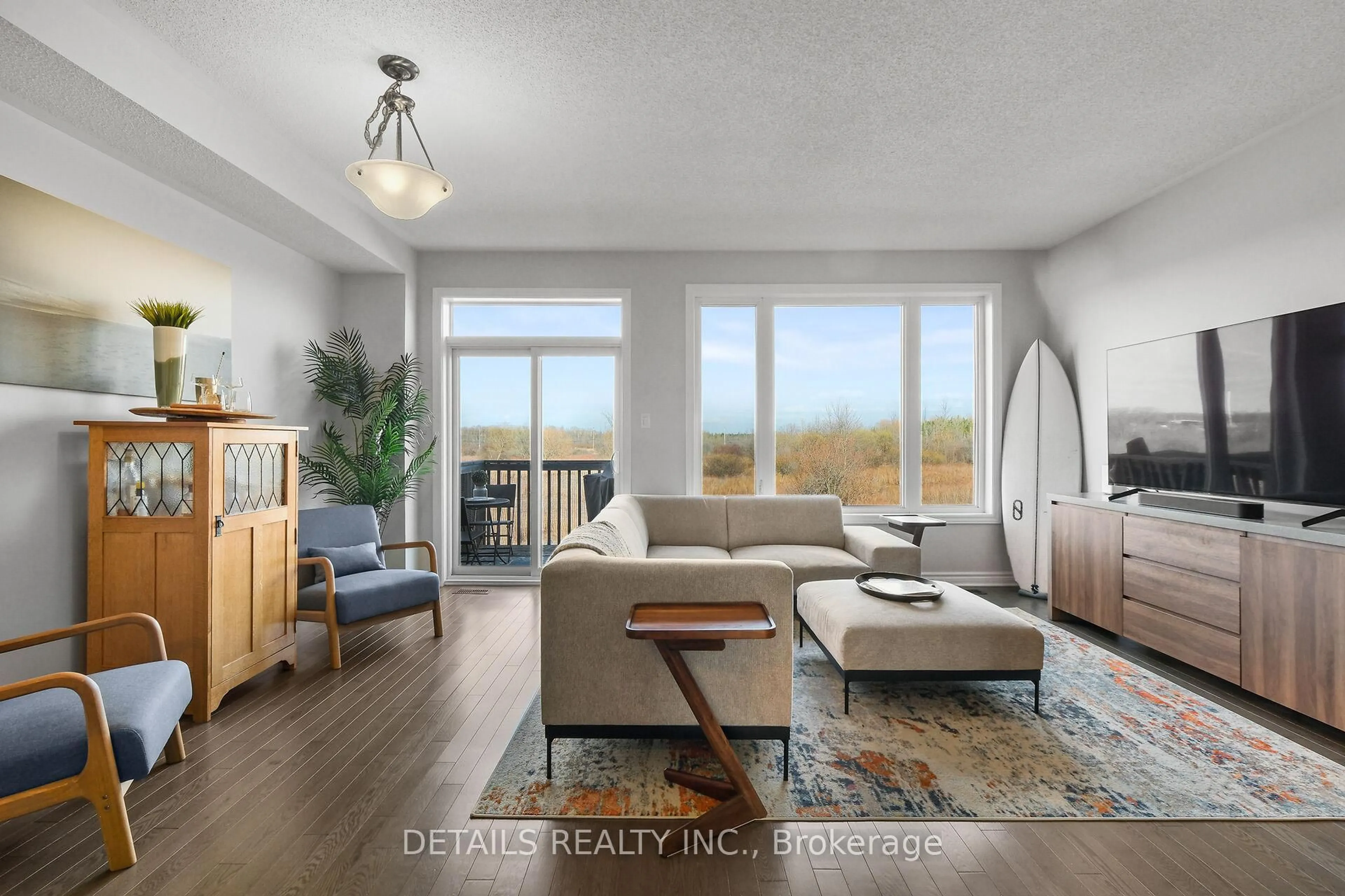Living room with furniture, unknown for 756 Dearborn Private, Ottawa Ontario K1T 0W3