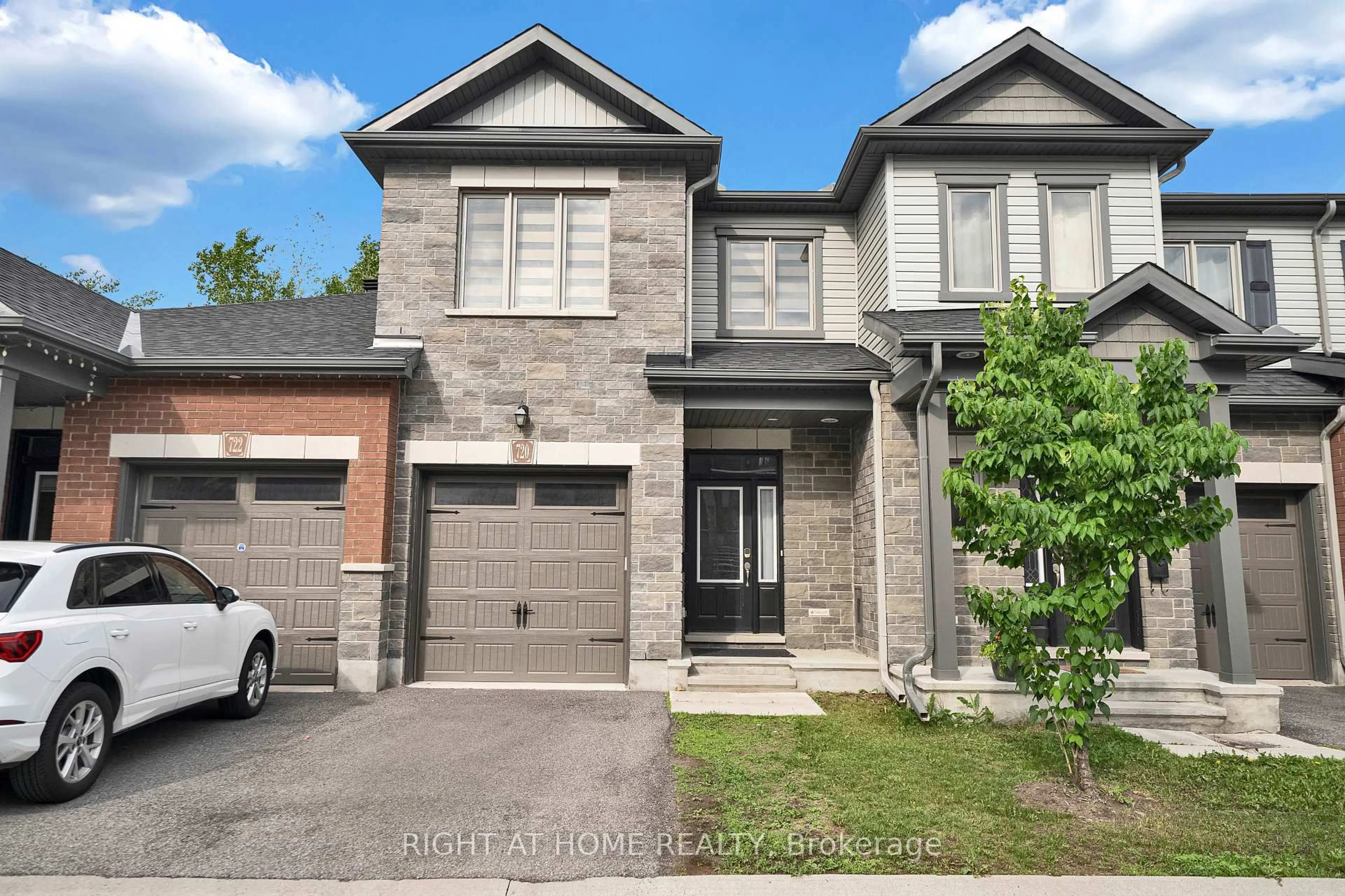 Home with brick exterior material, street for 720 Dearborn, Ottawa Ontario K1T 0W3
