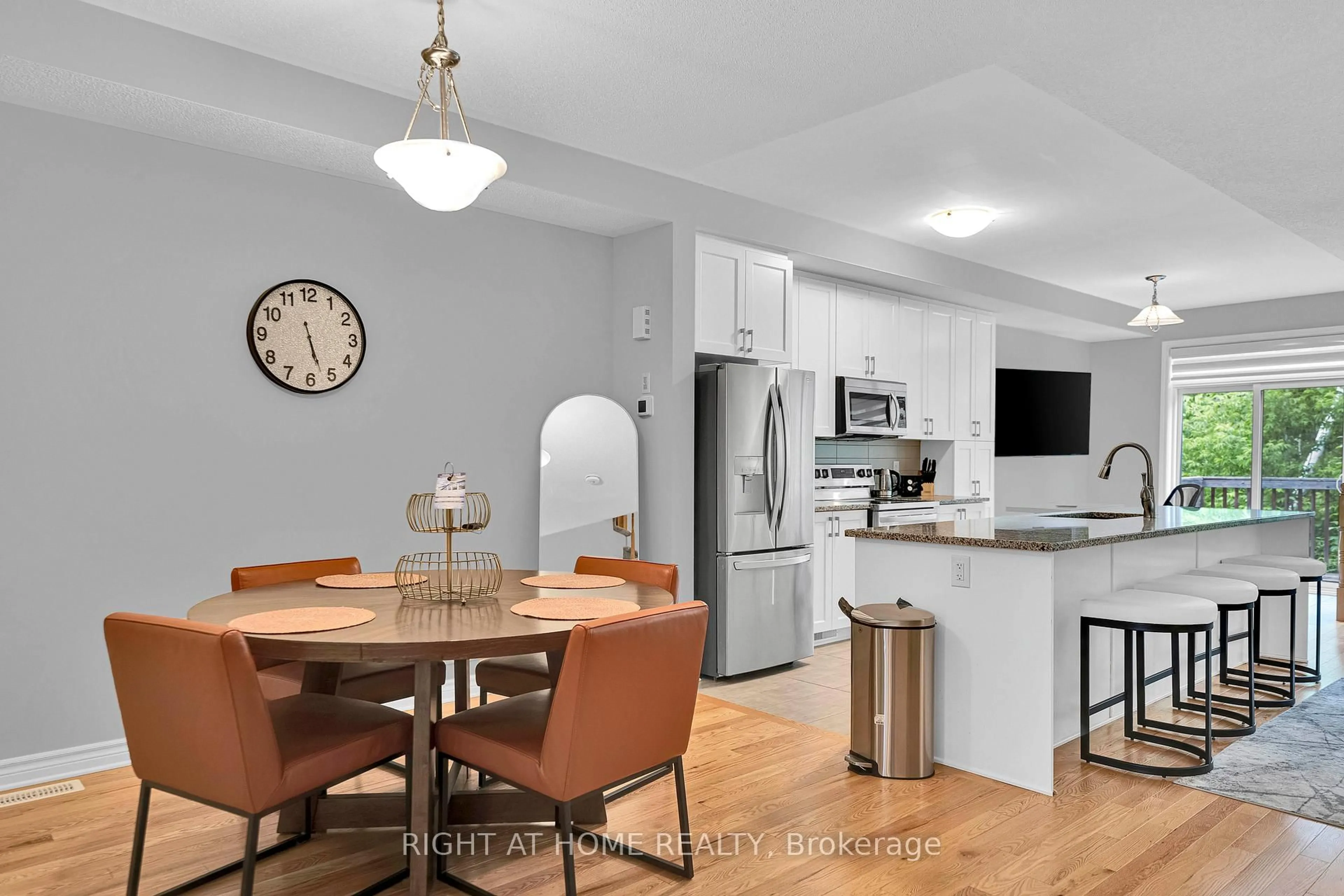 Open concept kitchen, unknown for 720 Dearborn, Ottawa Ontario K1T 0W3