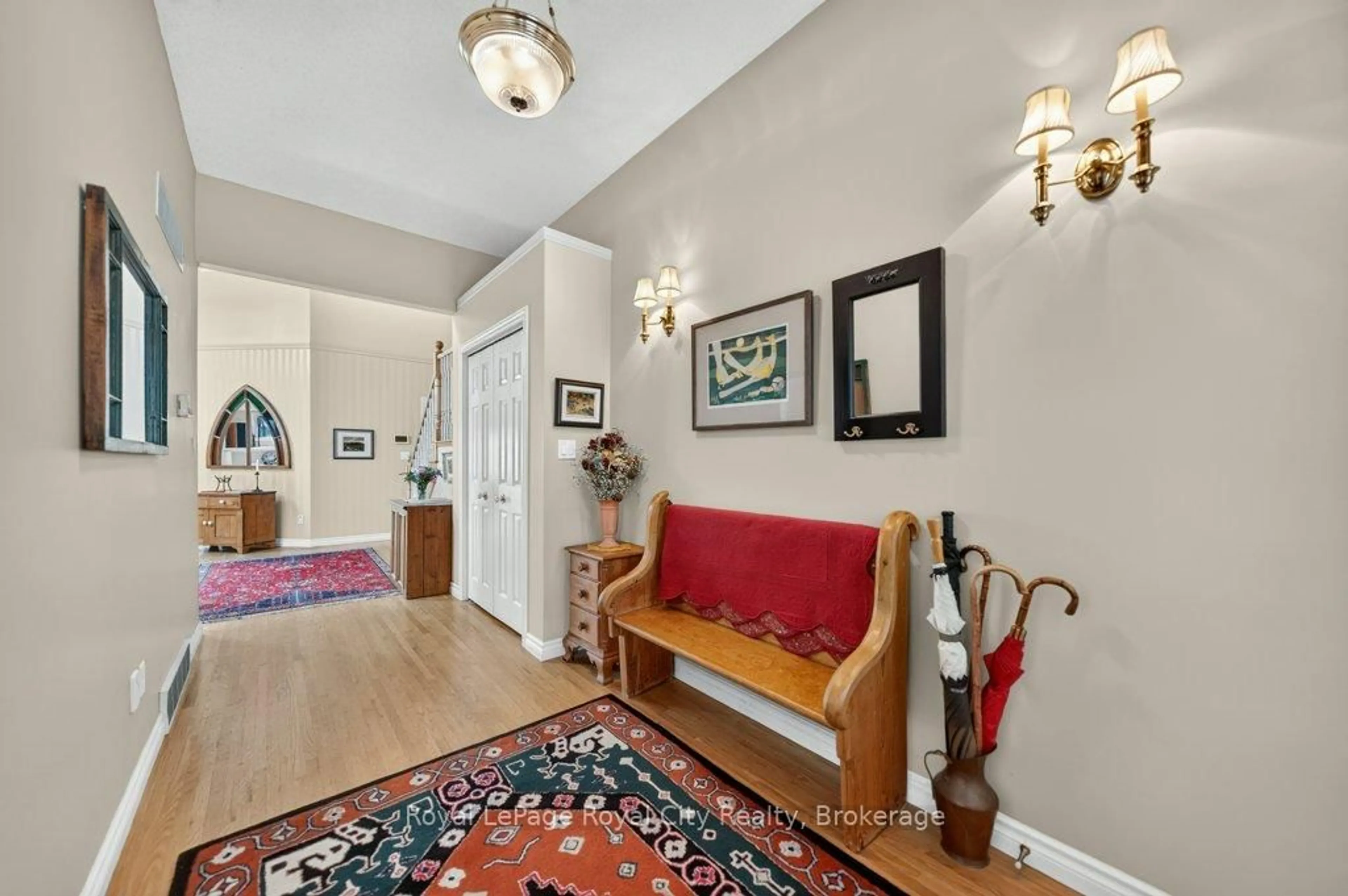 Indoor entryway for 94 Kortright Rd, Guelph Ontario N1G 4C5