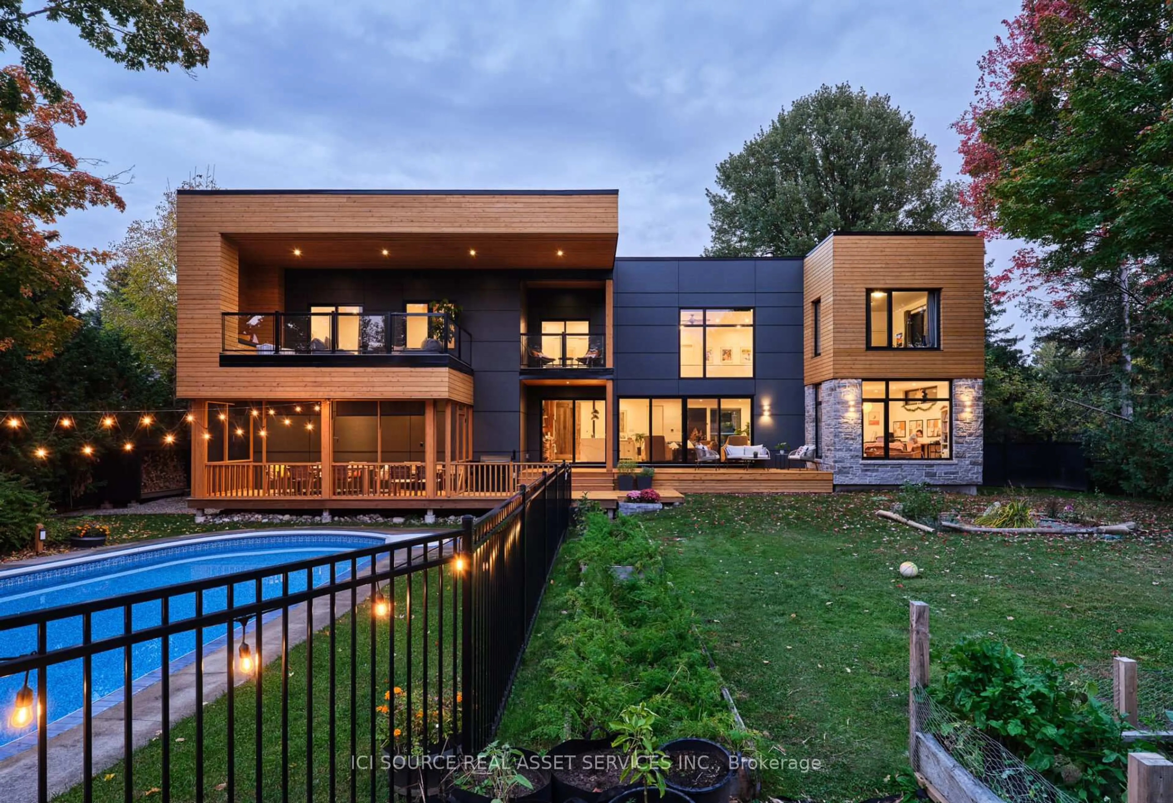 Home with brick exterior material, unknown for 73 Pineglen Cres, Ottawa Ontario K2G 0G9