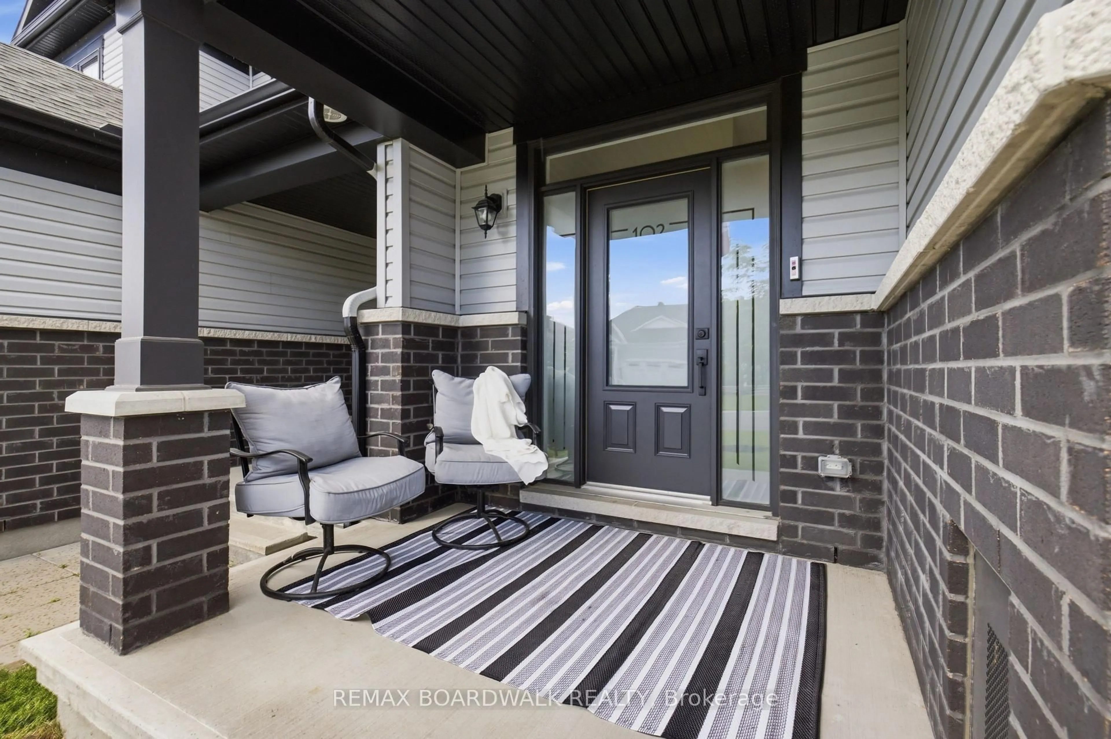 Unknown for 102 Patchell Pl, North Grenville Ontario K0G 1J0