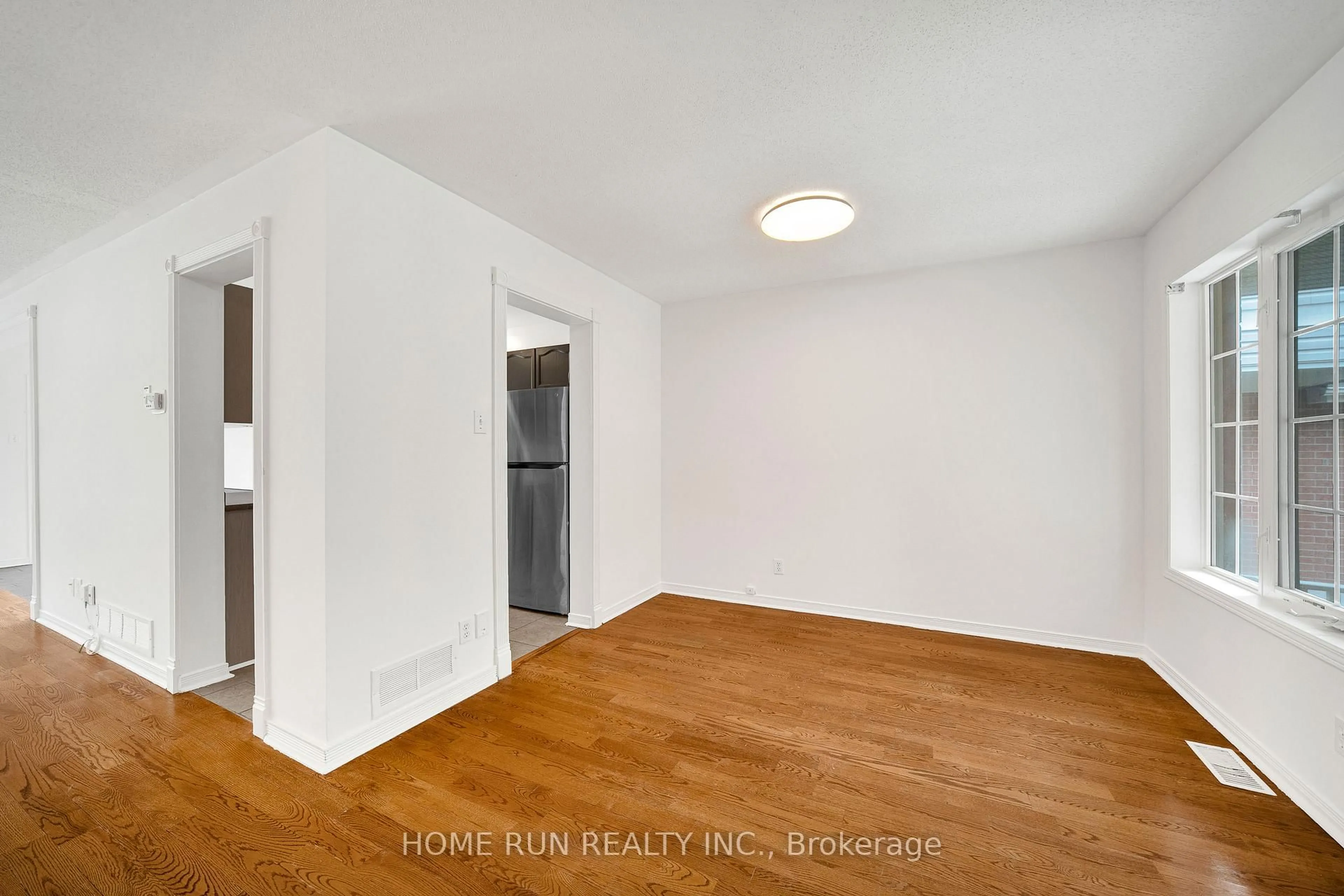 A pic of a room for 14 COHEN Ave, Kanata Ontario K2L 4E9