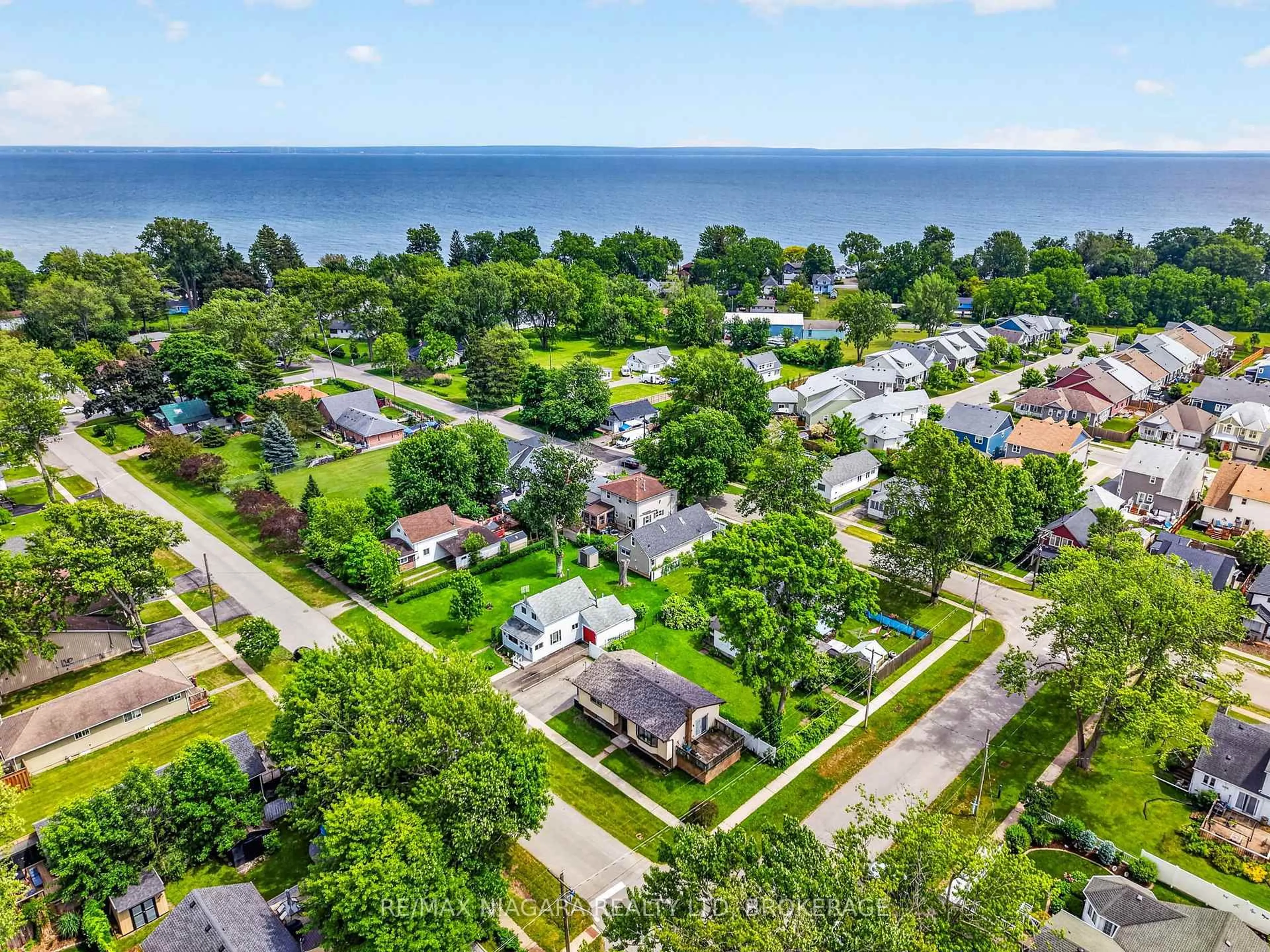 A pic from outside/outdoor area/front of a property/back of a property/a pic from drone, water/lake/river/ocean view for 384 Dovercourt Rd, Fort Erie Ontario L0S 1B0