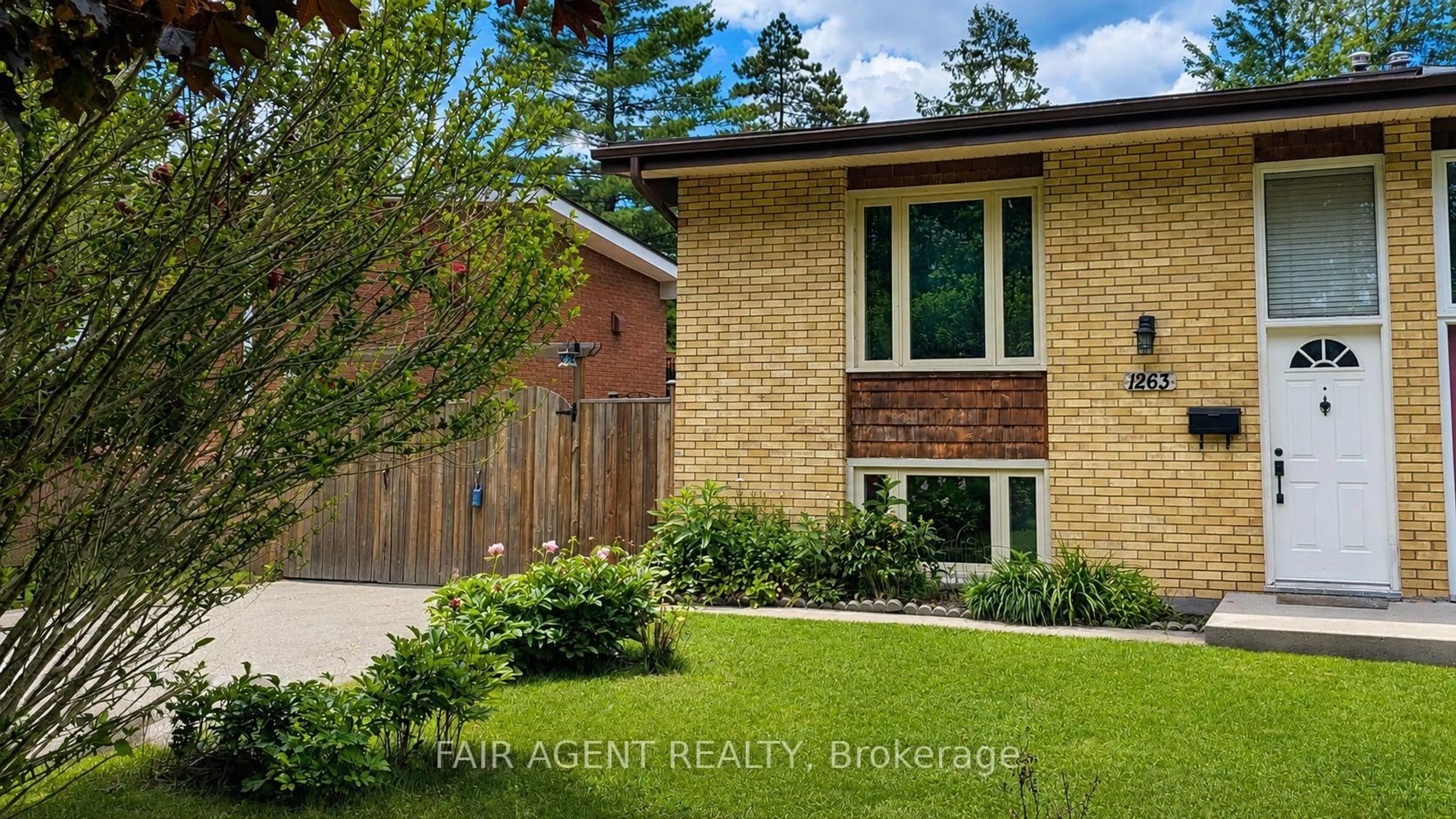 Home with brick exterior material, street for 1263 SORREL Rd, London East Ontario N5V 2N6