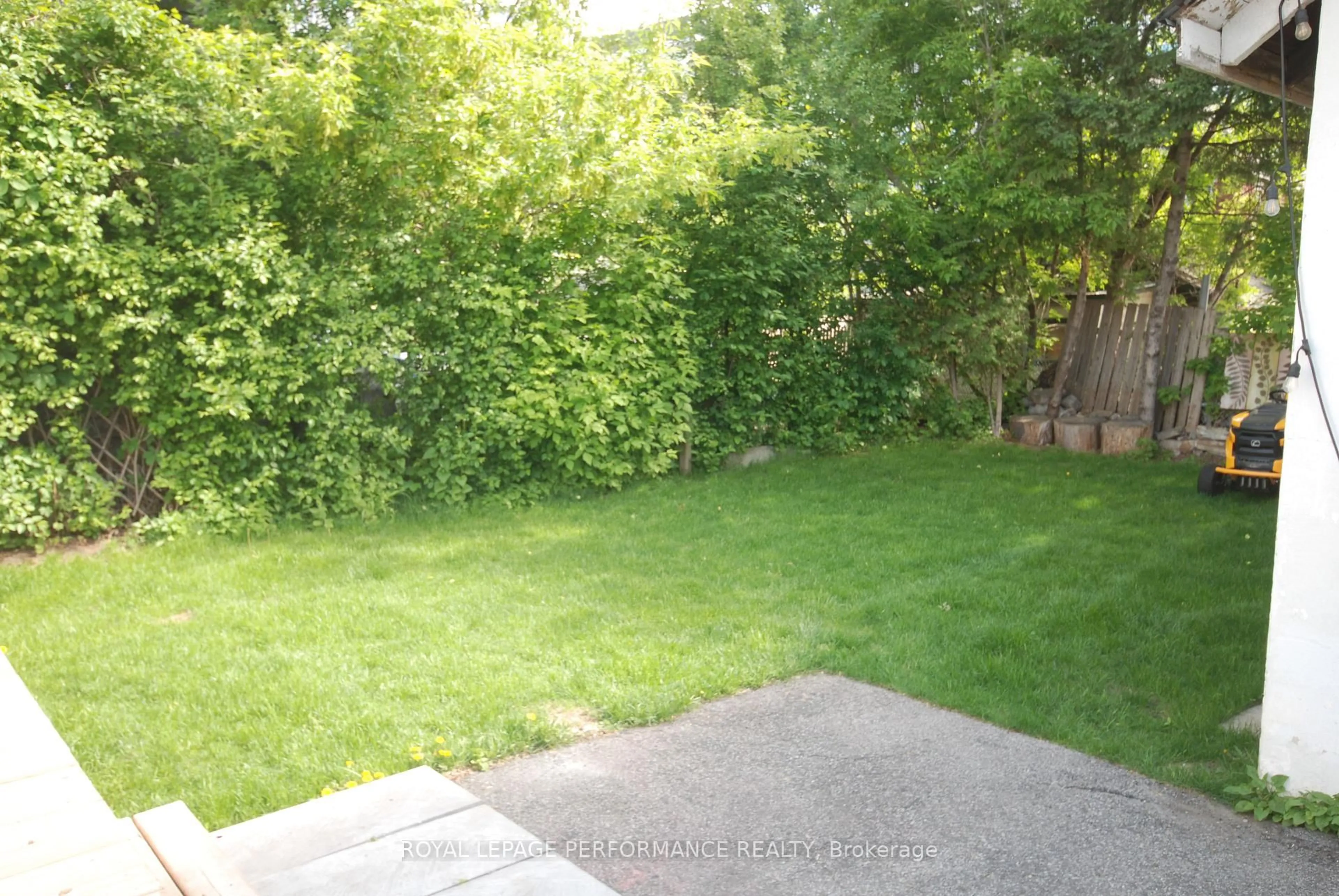Unknown for 345 Tweedsmuir Ave, Ottawa Ontario K1Z 5N3