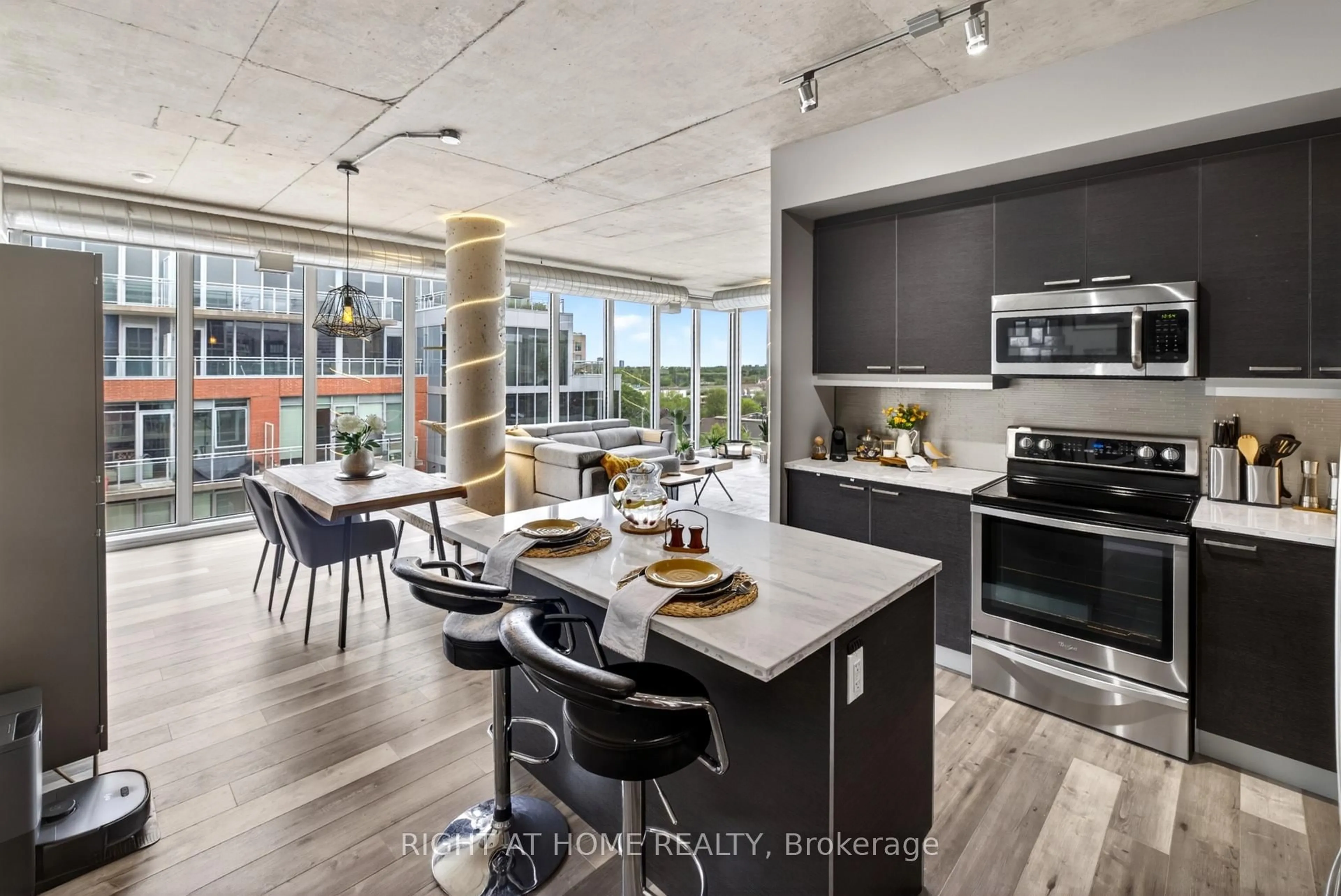 Open concept kitchen, unknown for 349 Mcleod St #723, Ottawa Ontario K2P 0S1