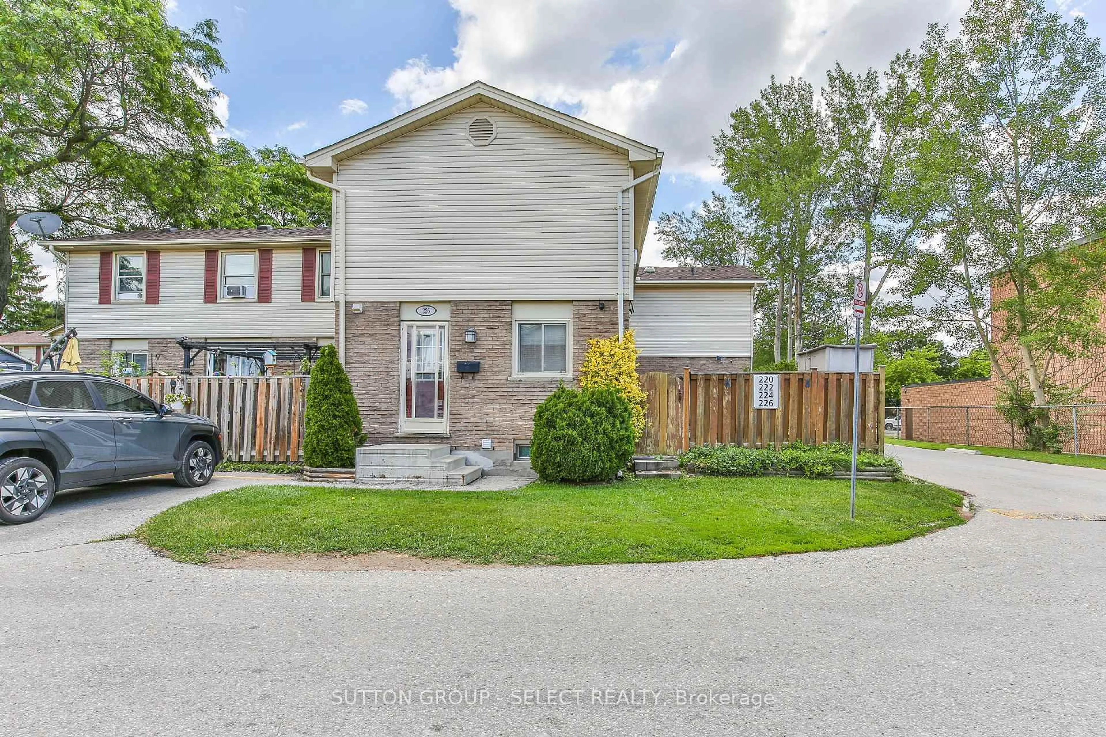 Unknown for 230 Clarke Rd #226, London East Ontario N5W 5P8