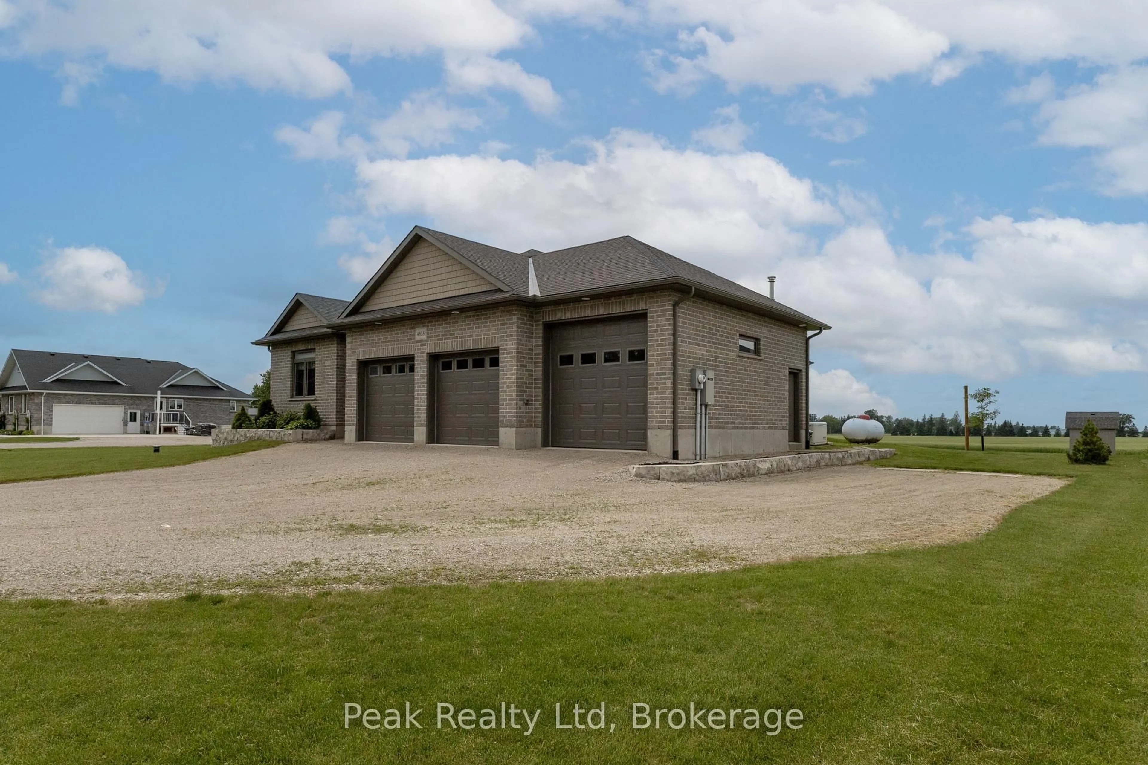 Indoor garage for 4818 Road 179 Rd, West Perth Ontario N0K 1B0