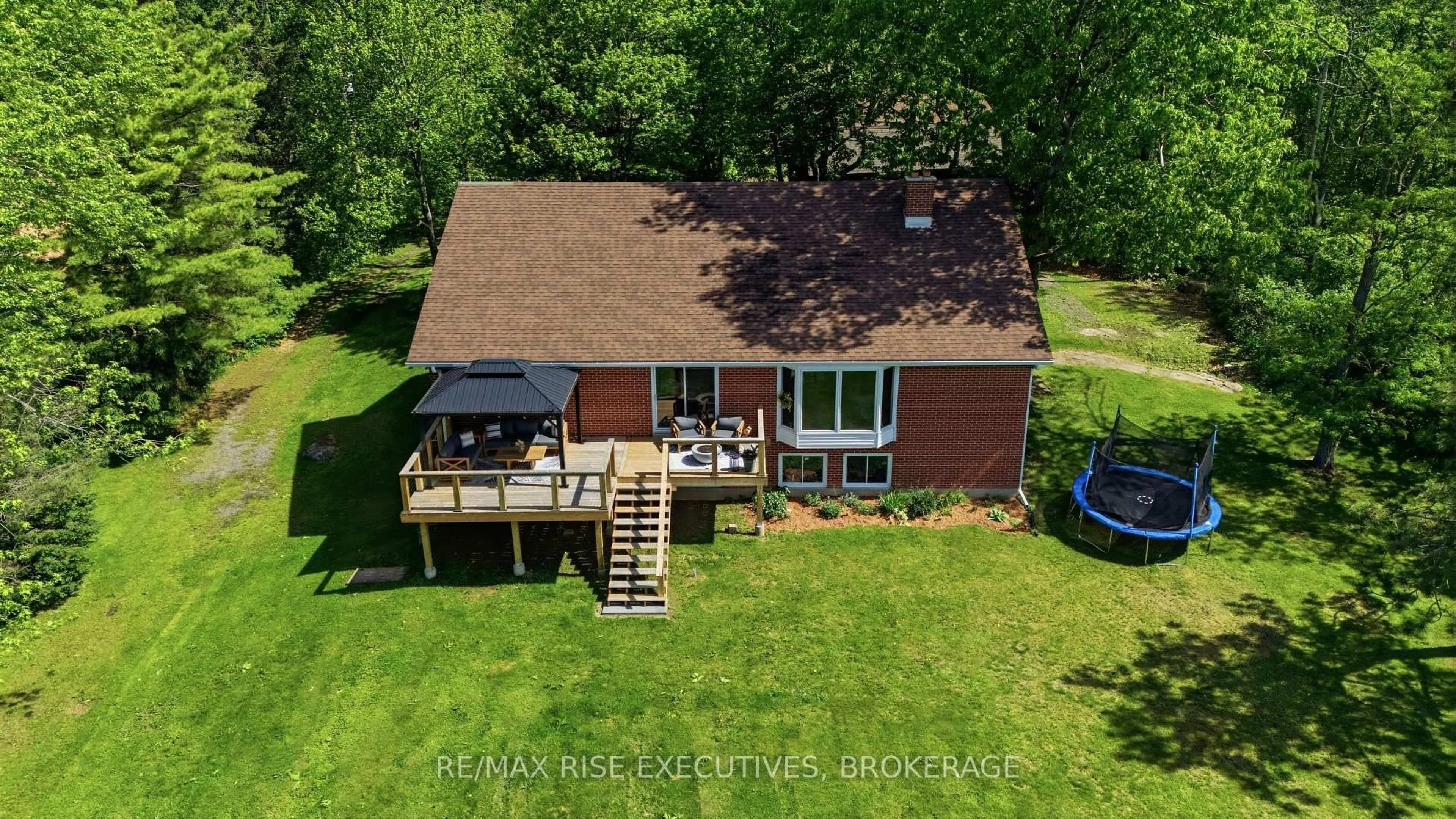 A pic from outside/outdoor area/front of a property/back of a property/a pic from drone, water/lake/river/ocean view for 1520 Shore Rd, Kingston Ontario K7L 0C1
