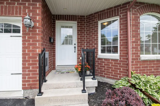 155 Steacy Gdns, Brockville 2