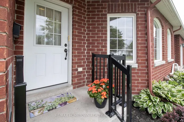 155 Steacy Gdns, Brockville 3