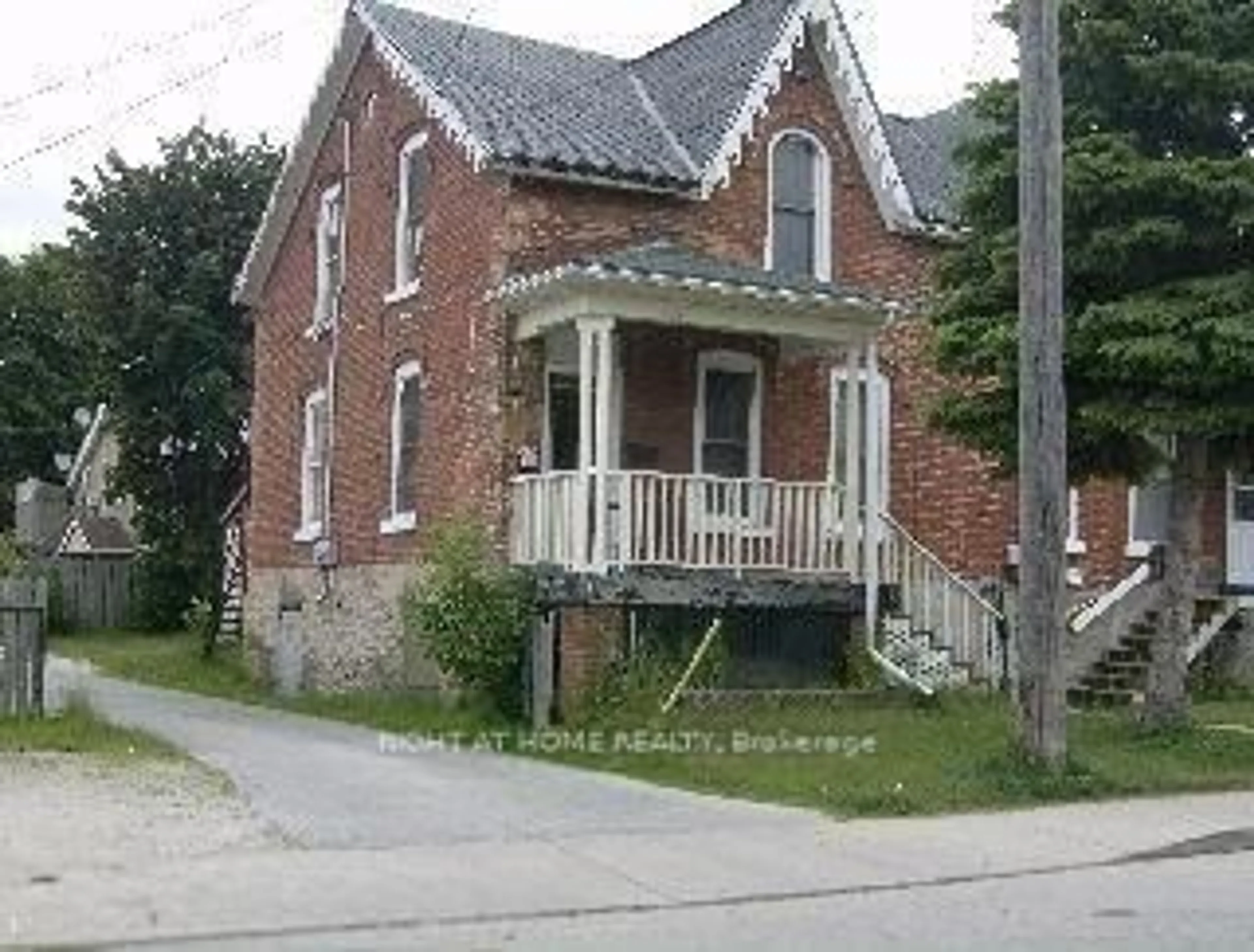 Home with brick exterior material, street for 326 & 334 11th St, Owen Sound Ontario N4K 1V2
