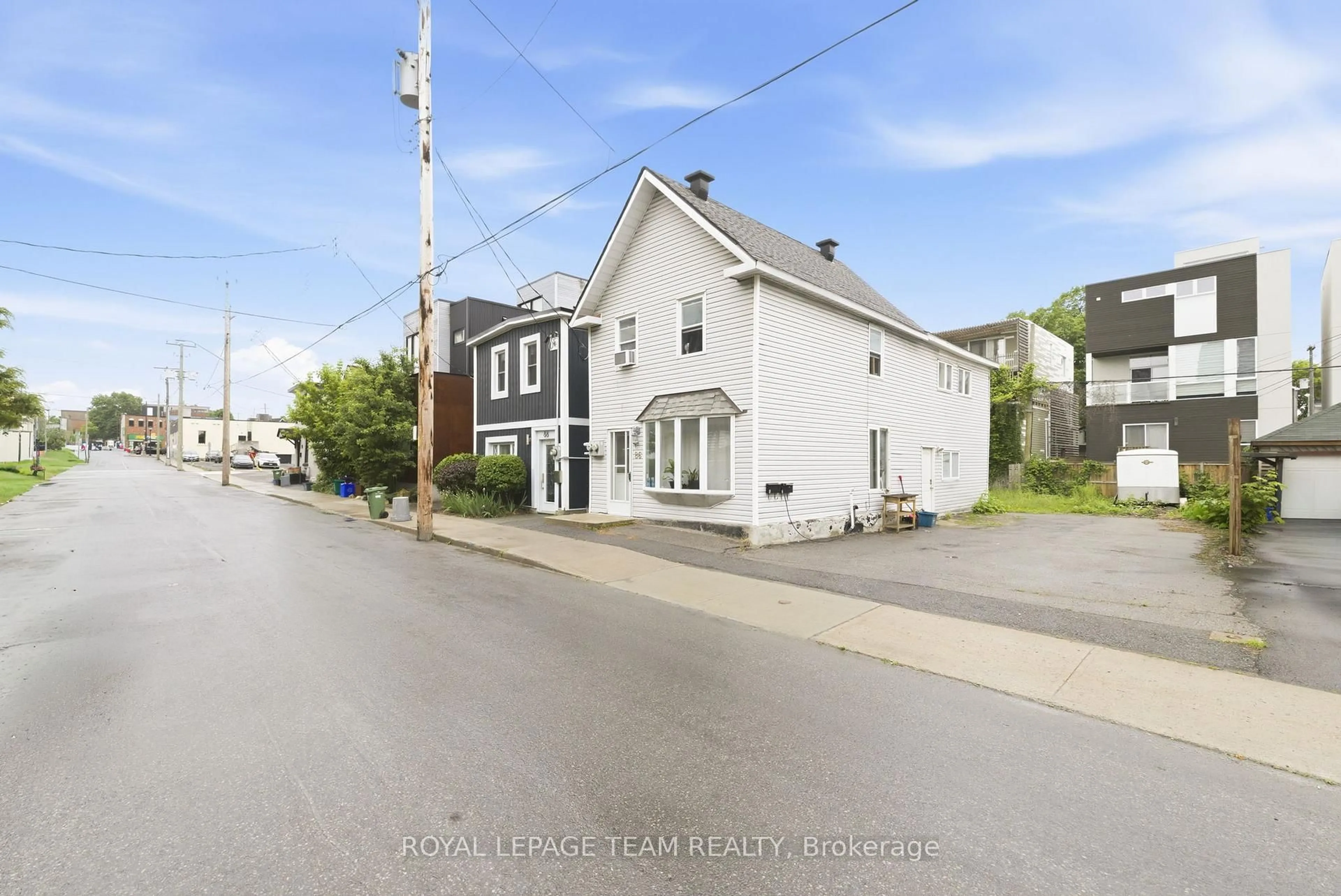 A pic from outside/outdoor area/front of a property/back of a property/a pic from drone, street for 86 Merton St, Ottawa Ontario K1Y 1V7