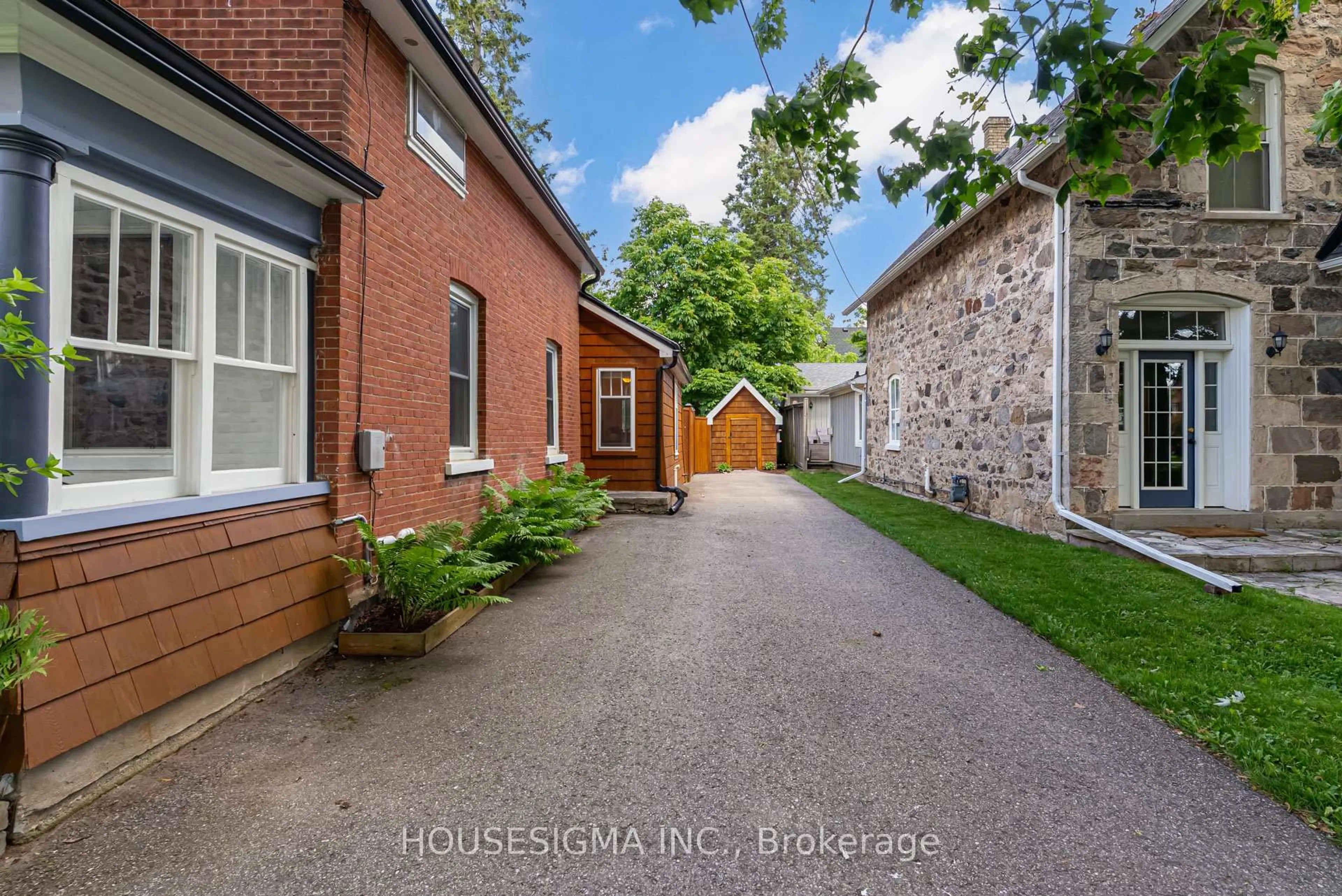 Home with brick exterior material, street for 216 Second Ave, Shelburne Ontario L9V 2X3