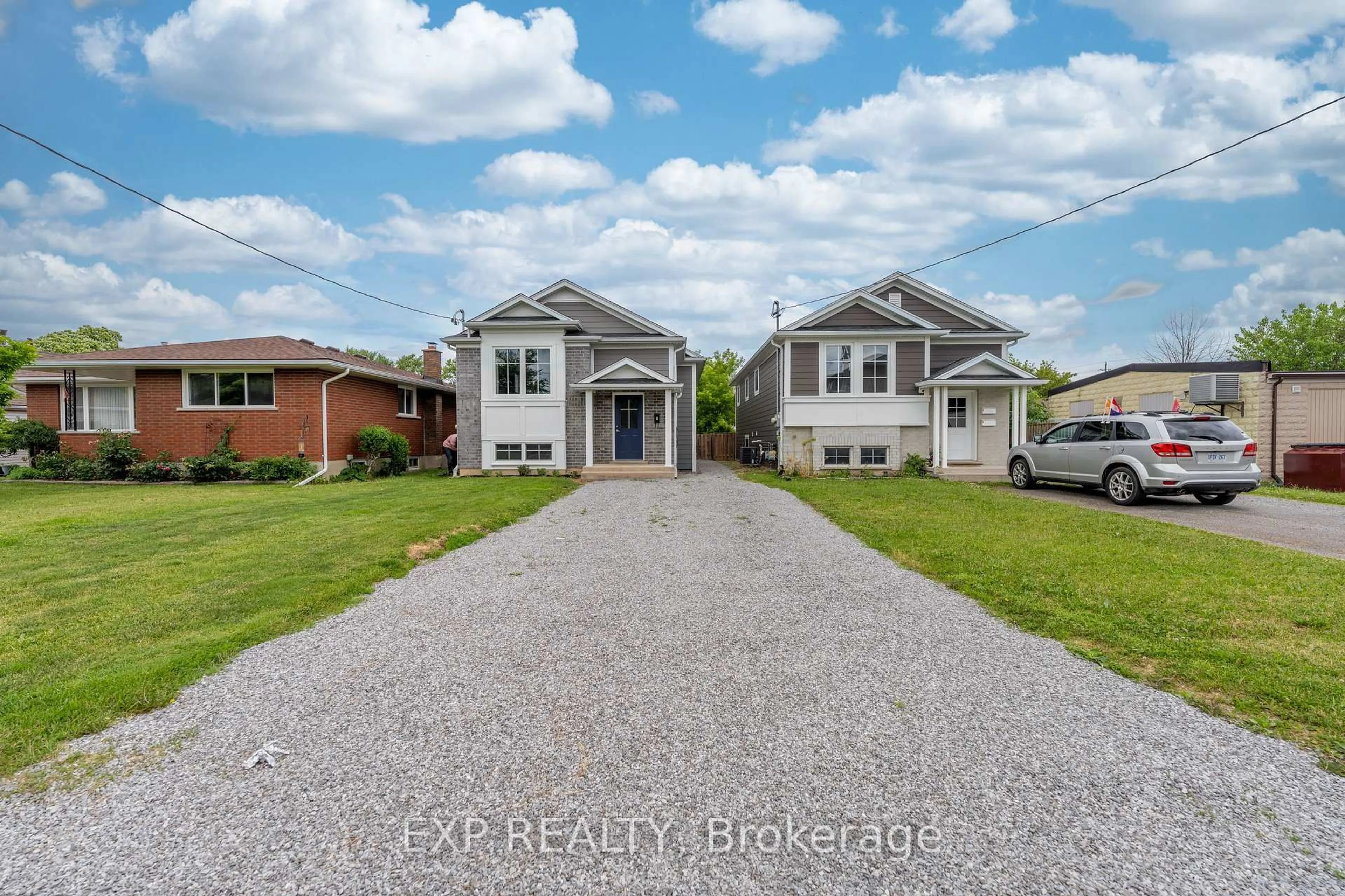 A pic from outside/outdoor area/front of a property/back of a property/a pic from drone, street for 4 Kirk St, St. Catharines Ontario L2S 1B7