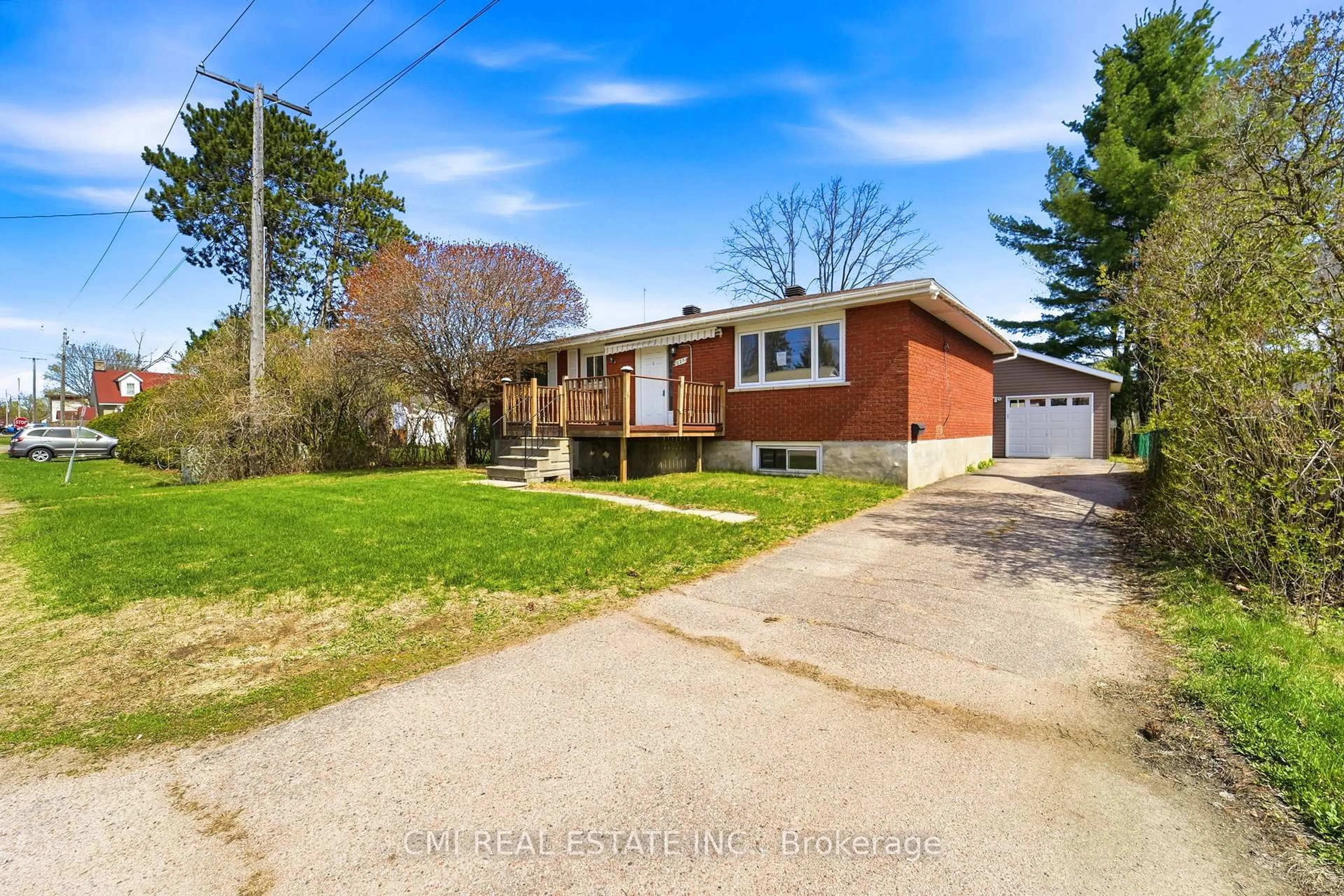 Unknown for 625 First Ave, Pembroke Ontario K8A 5E3