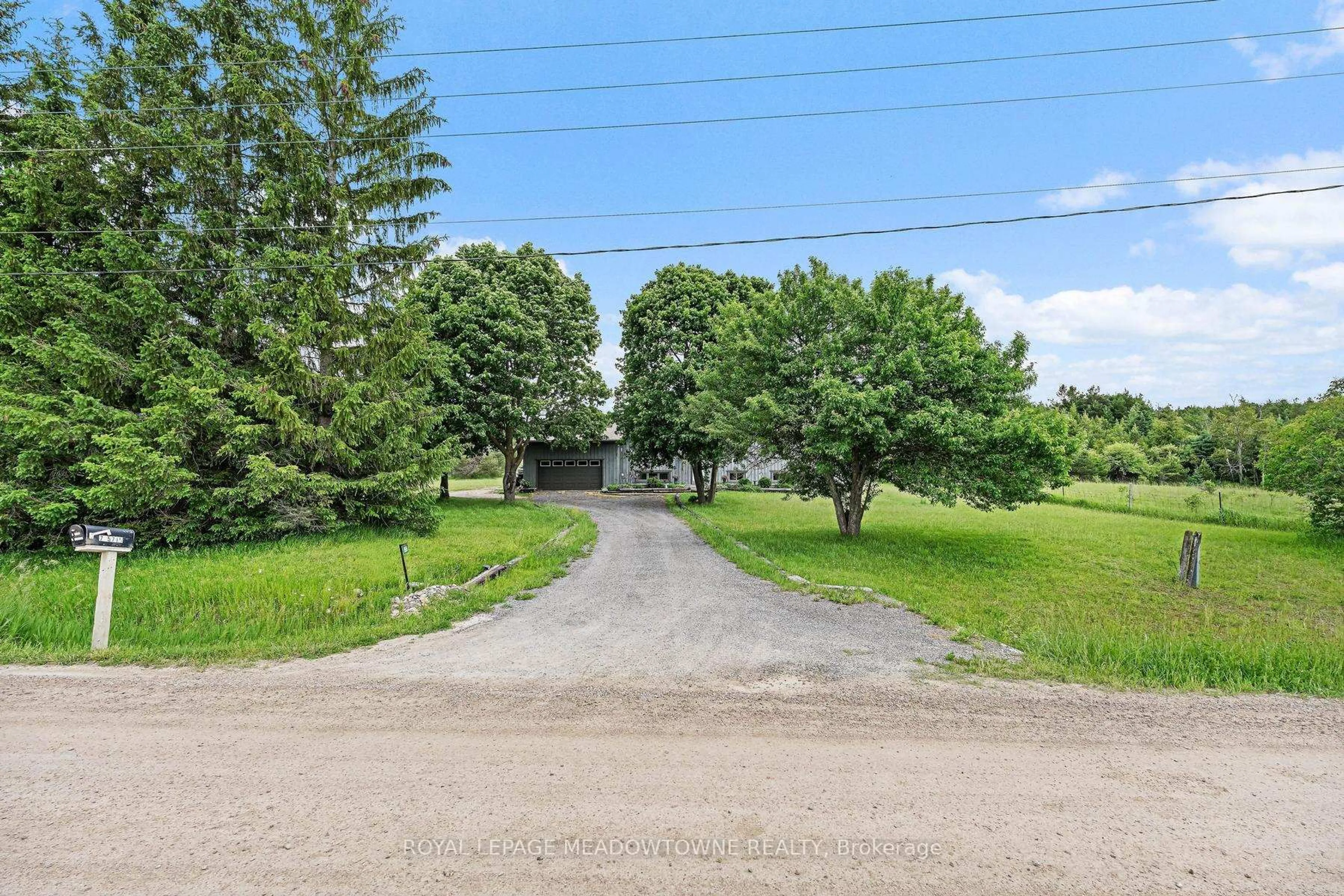 A pic from outside/outdoor area/front of a property/back of a property/a pic from drone, unknown for 795715 3rd Line EHS, Mono Ontario L9V 1B5