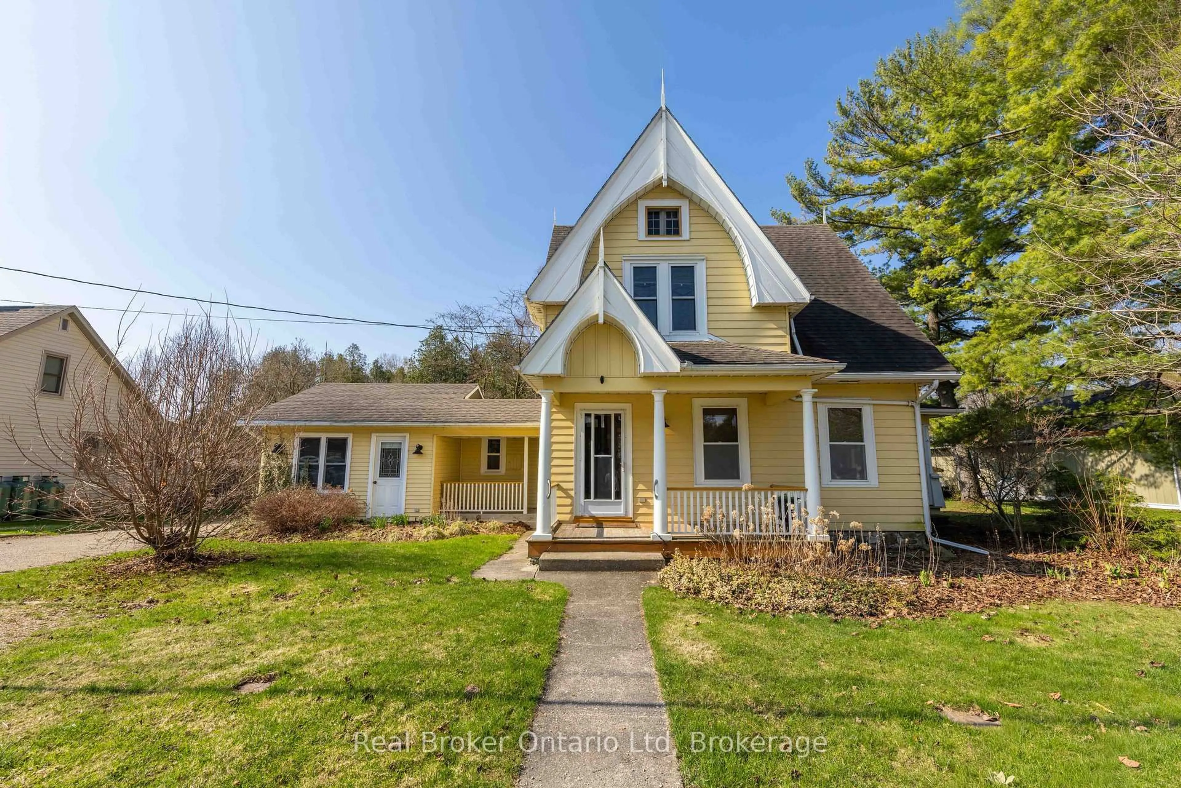 A pic from outside/outdoor area/front of a property/back of a property/a pic from drone, street for 303022 Grey 15 Rd, Meaford Ontario N0H 1B0