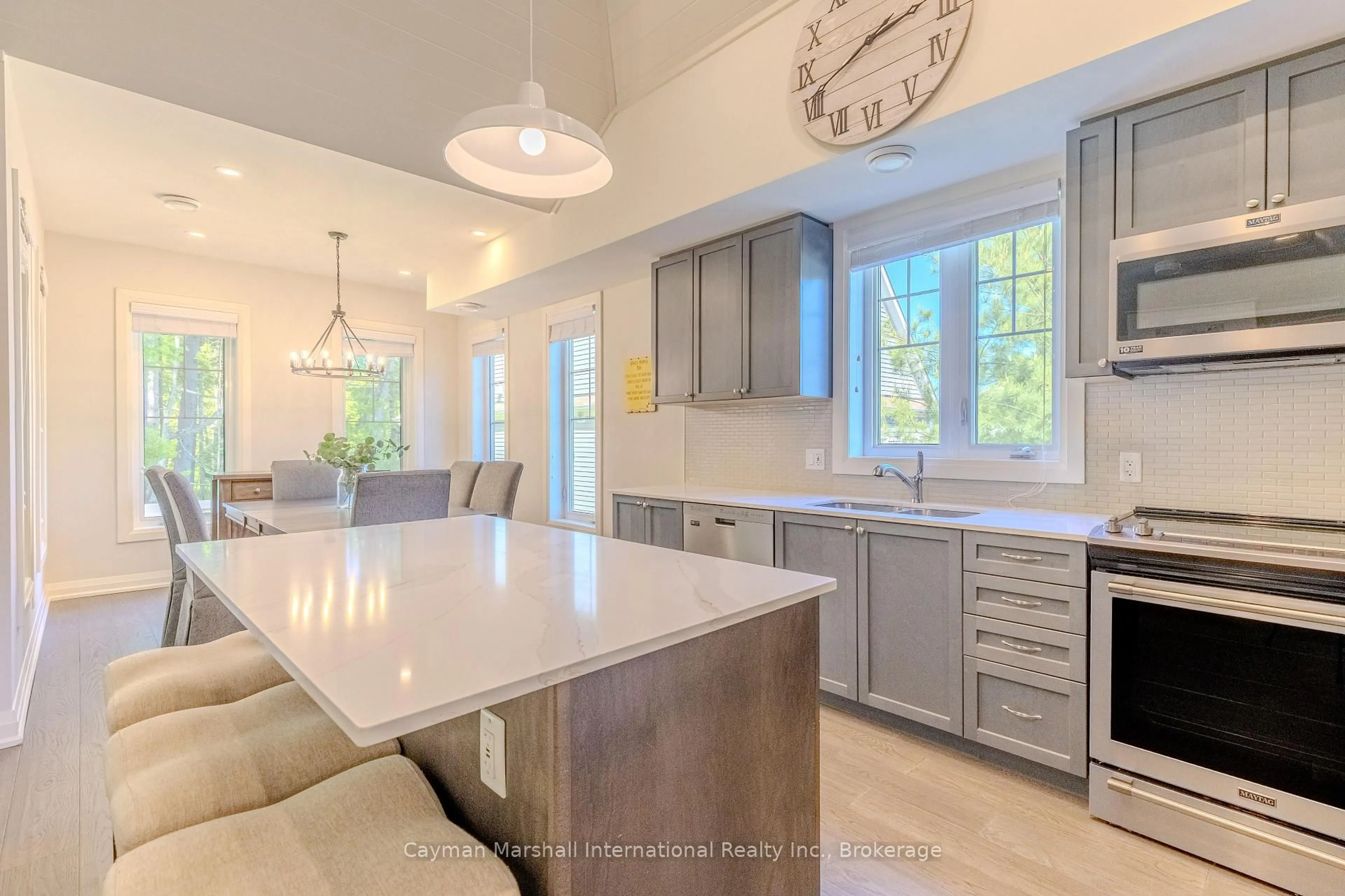 Open concept kitchen, ceramic/tile floor for 2054 Peninsula Rd #15, Muskoka Lakes Ontario P0B 1G0