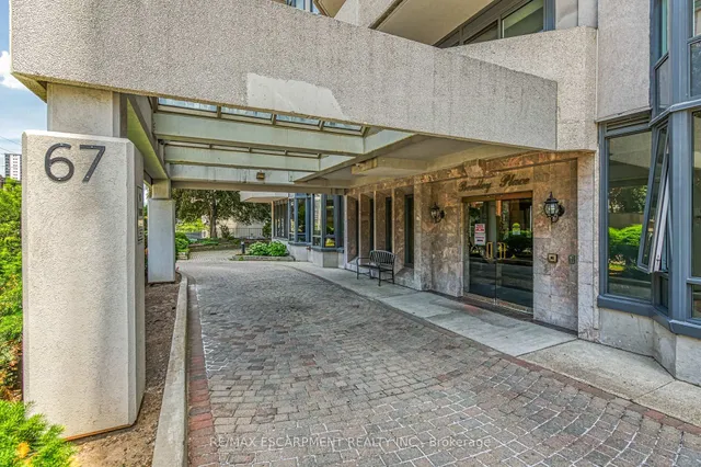 67 Caroline St #203, Hamilton 2