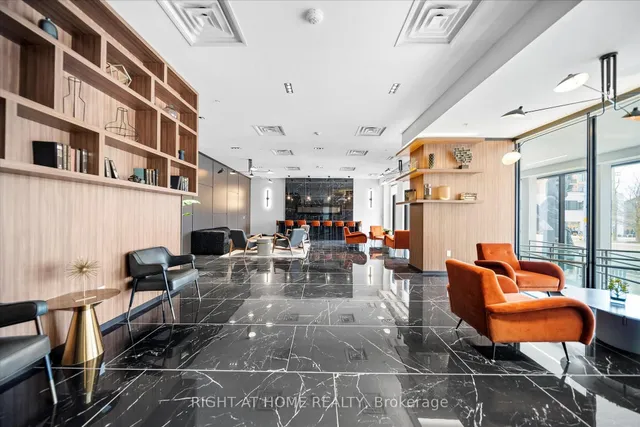 181 King St #806, Waterloo 2