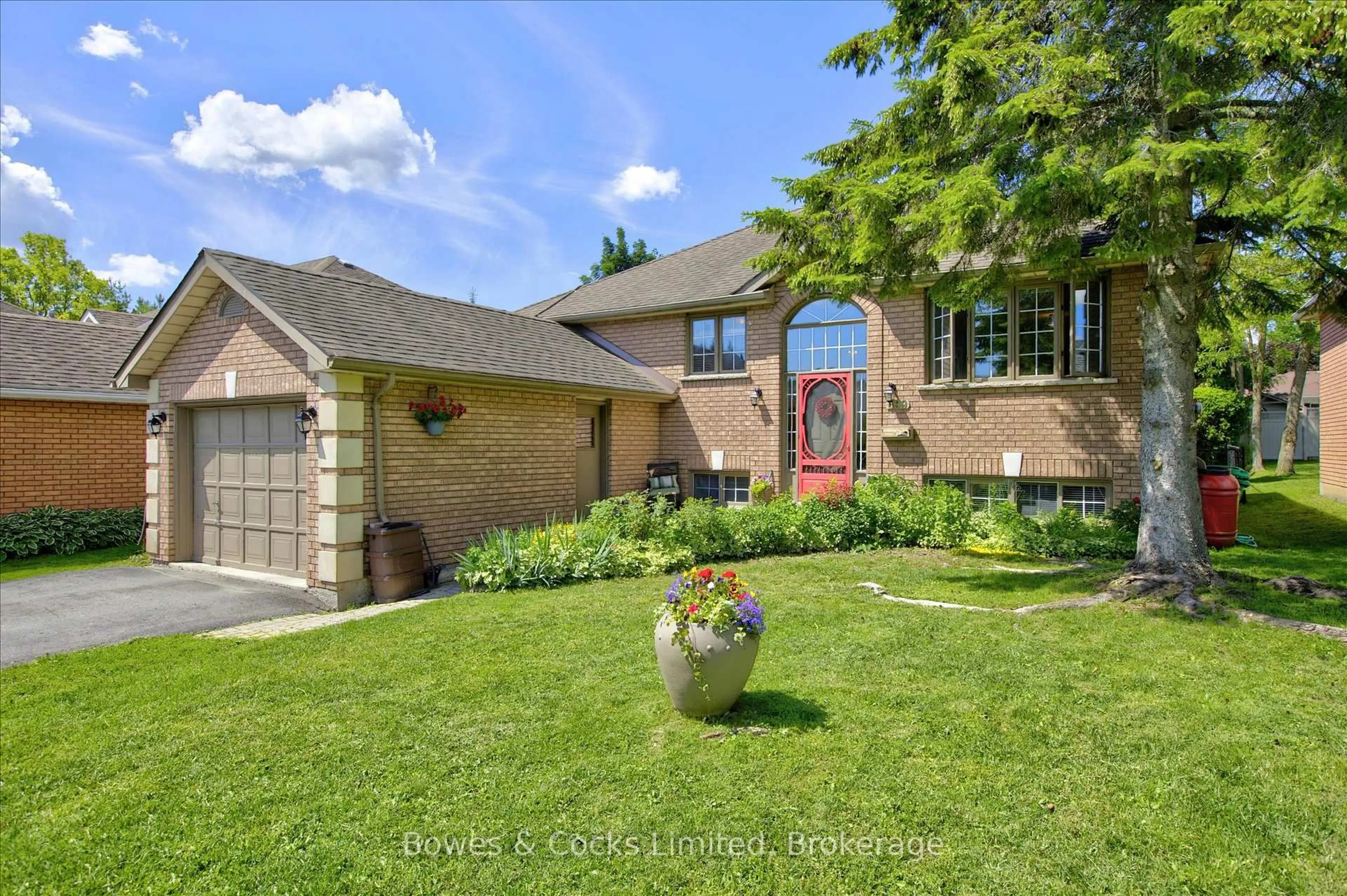Home with brick exterior material, street for 699 Fortye Dr, Peterborough Ontario K9K 2G4