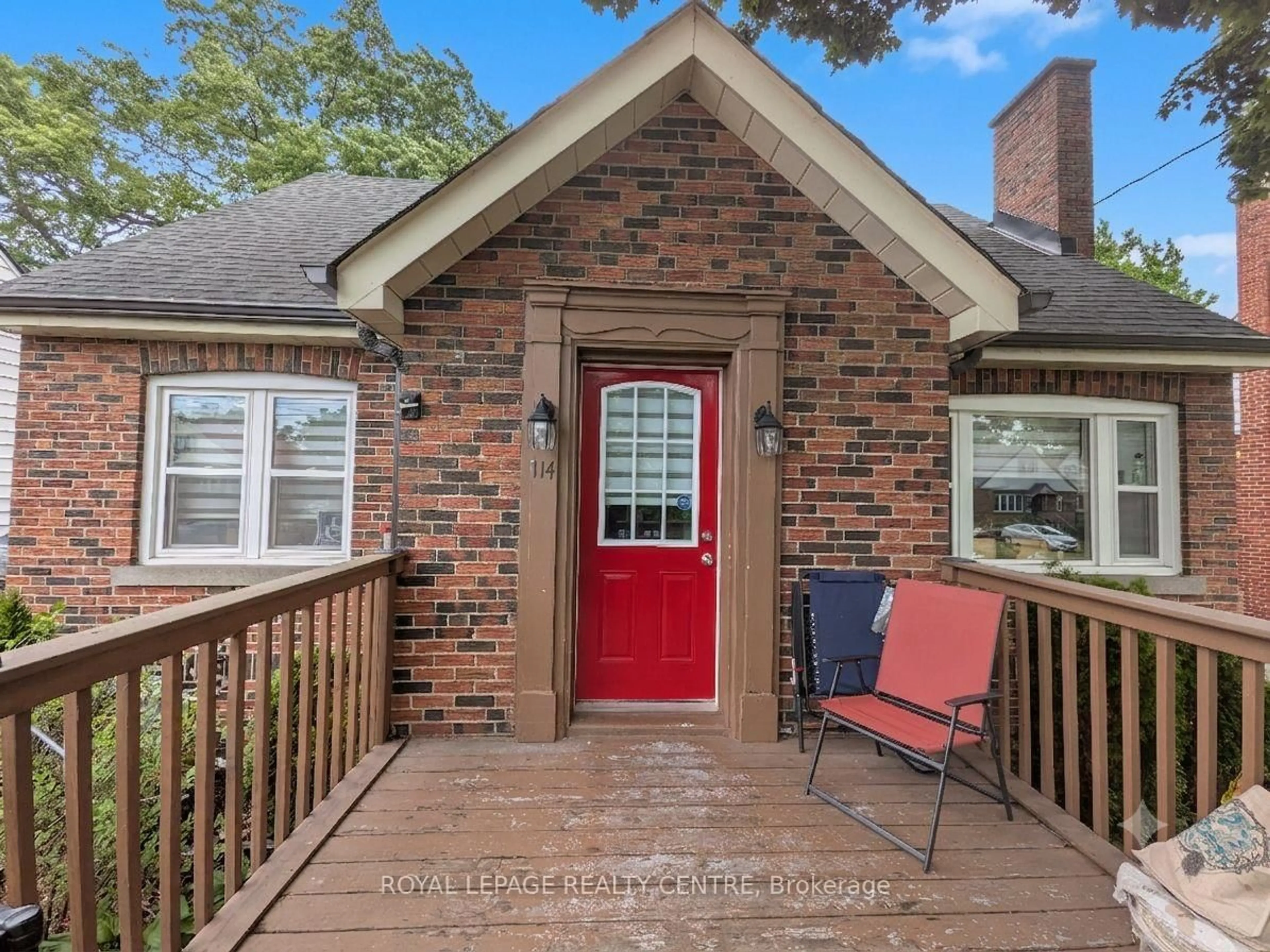 Home with brick exterior material, street for 114 First St, Hamilton Ontario L8G 1Y4