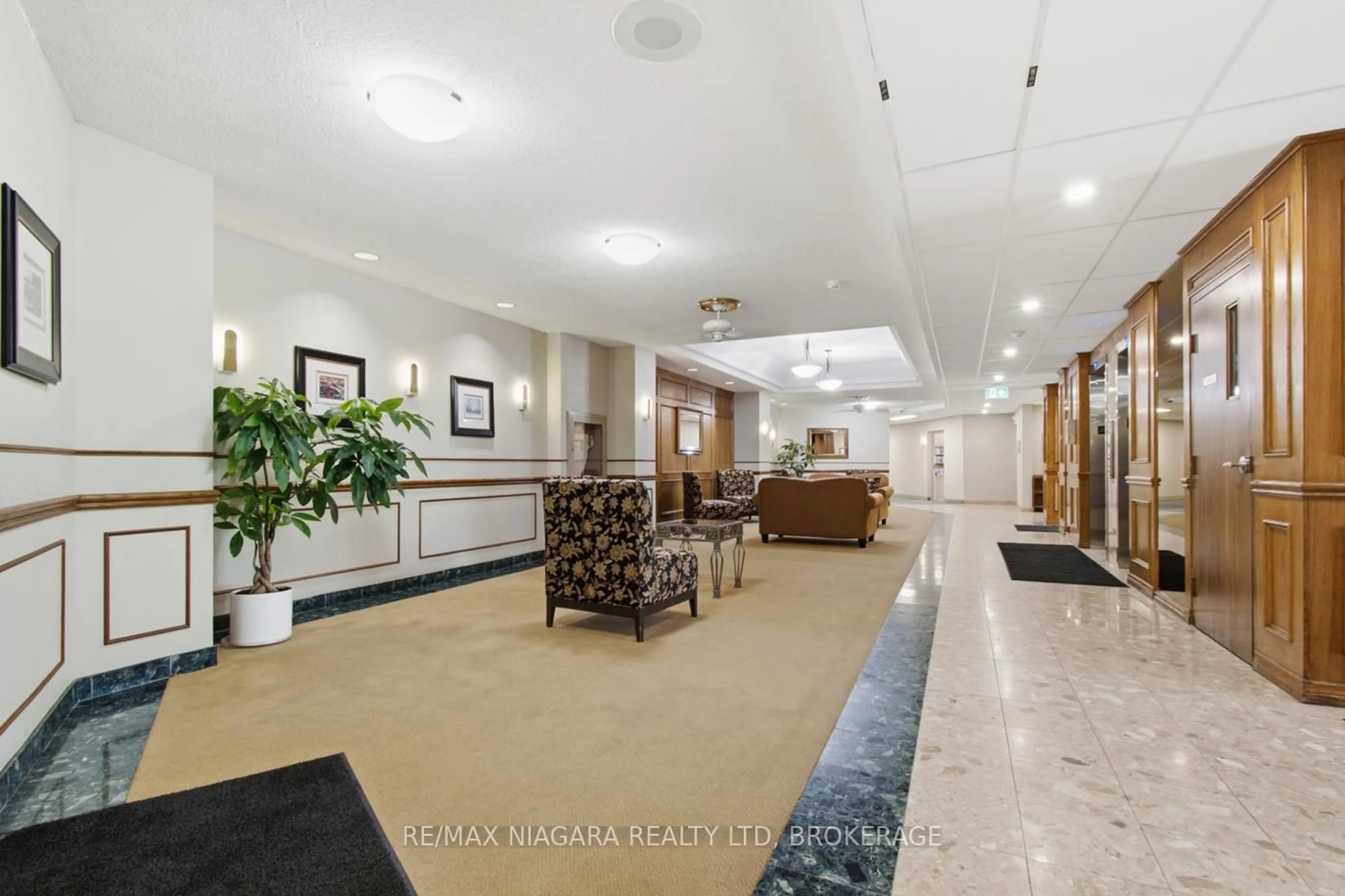 Lobby for 7 Gale Cres #1011, St. Catharines Ontario L2R 7M8
