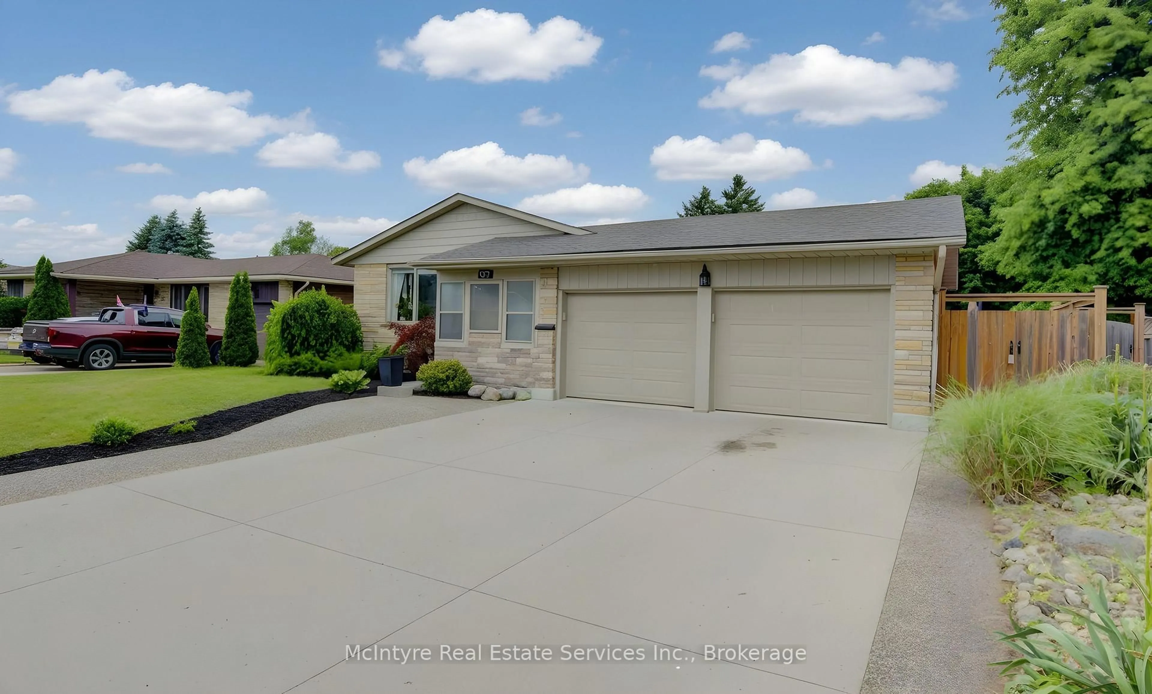 Unknown for 127 Strathcona Cres, Kitchener Ontario N2B 2W8