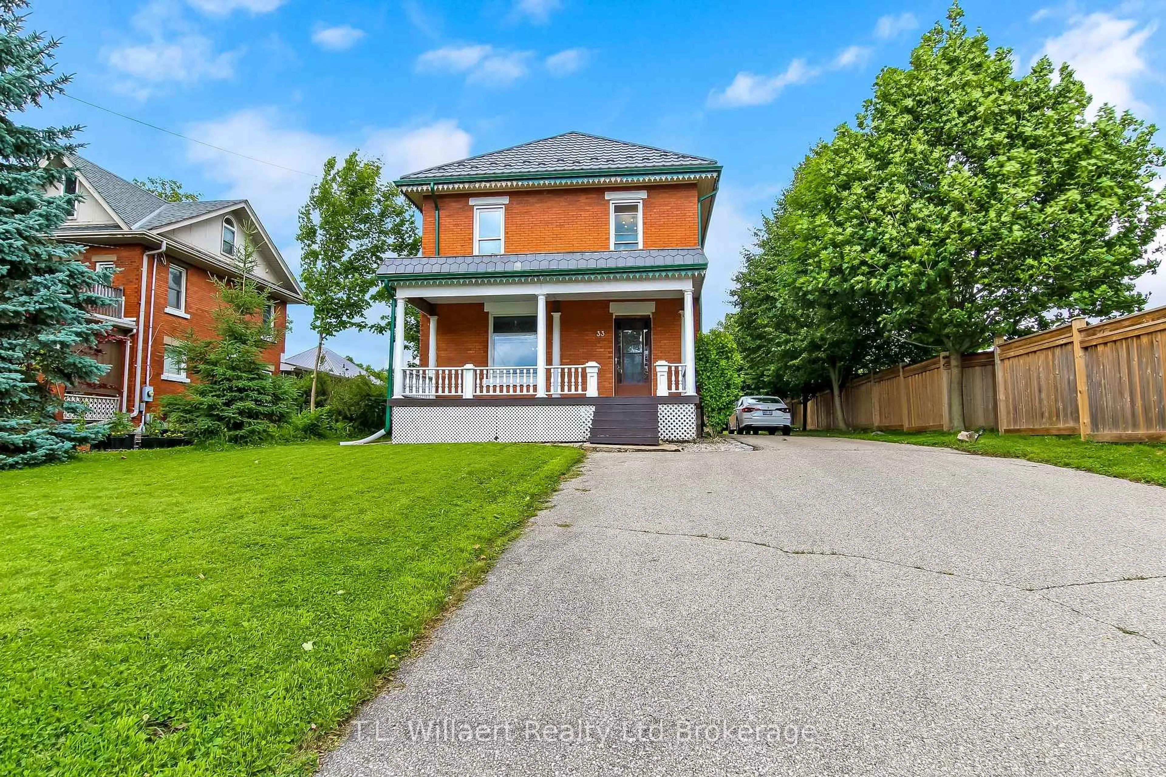 Home with brick exterior material, street for 33 Main St, Norwich Ontario N0J 1P0