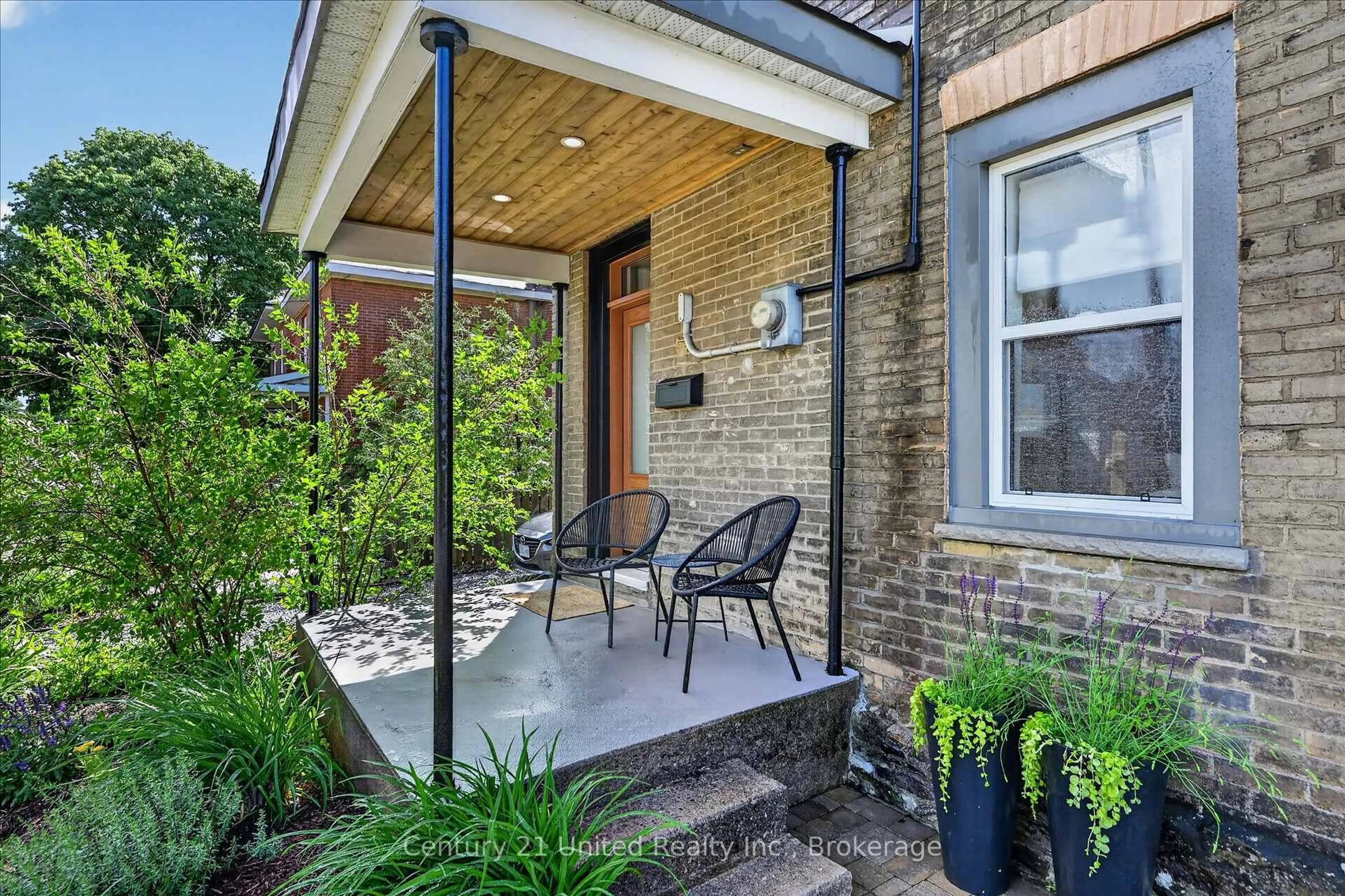 Patio, street for 217 Euclid Ave, Peterborough Ontario K9H 1M5