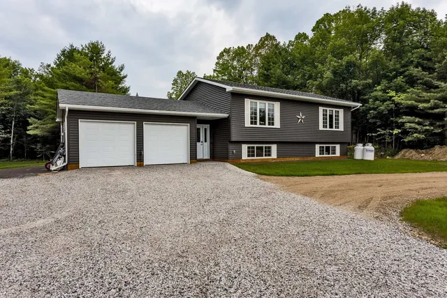 2354 McLachlin Rd, Smiths Falls 2