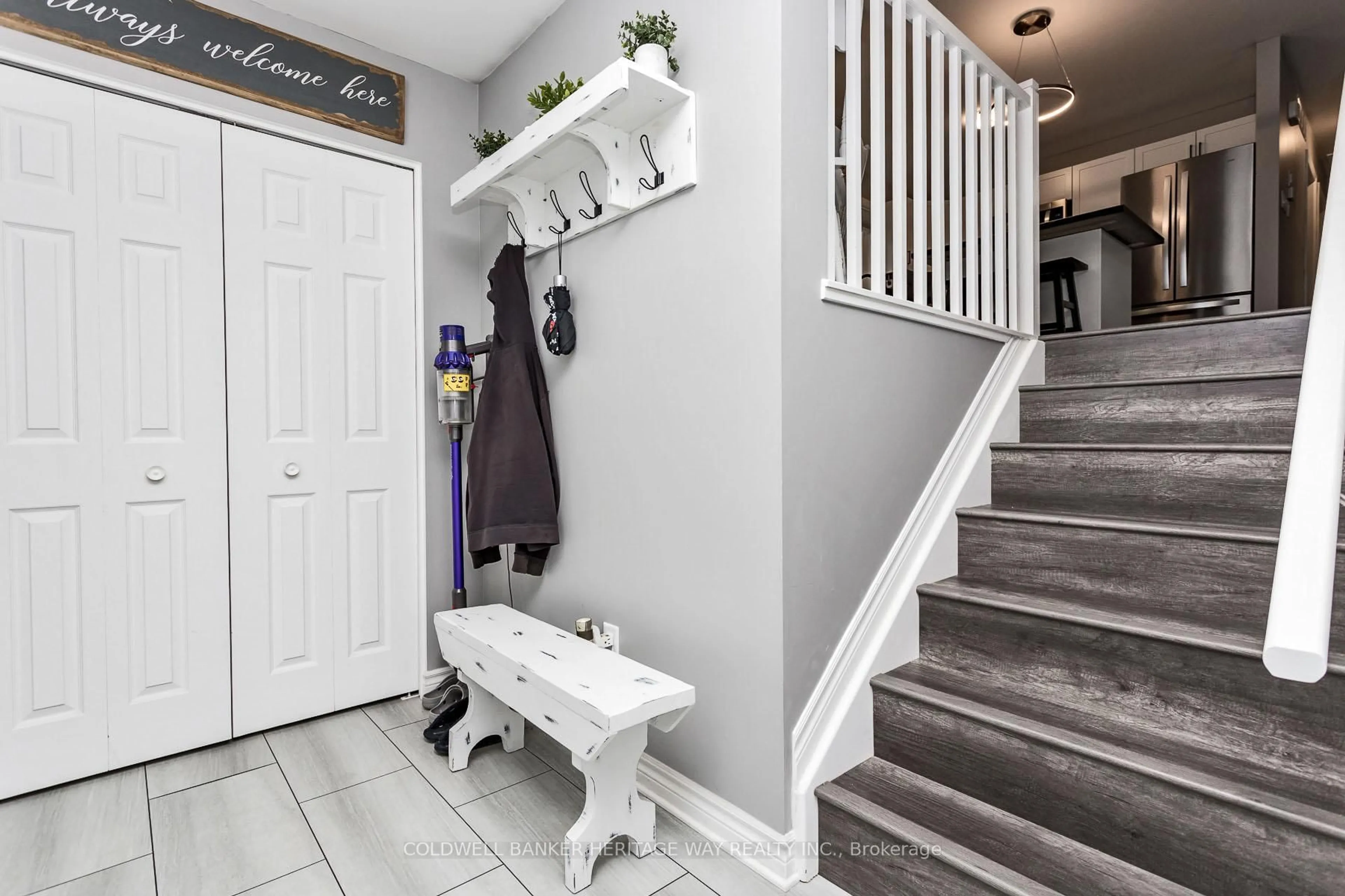 Indoor entryway for 00 McLachlin Rd, Smiths Falls Ontario K7A 4S7