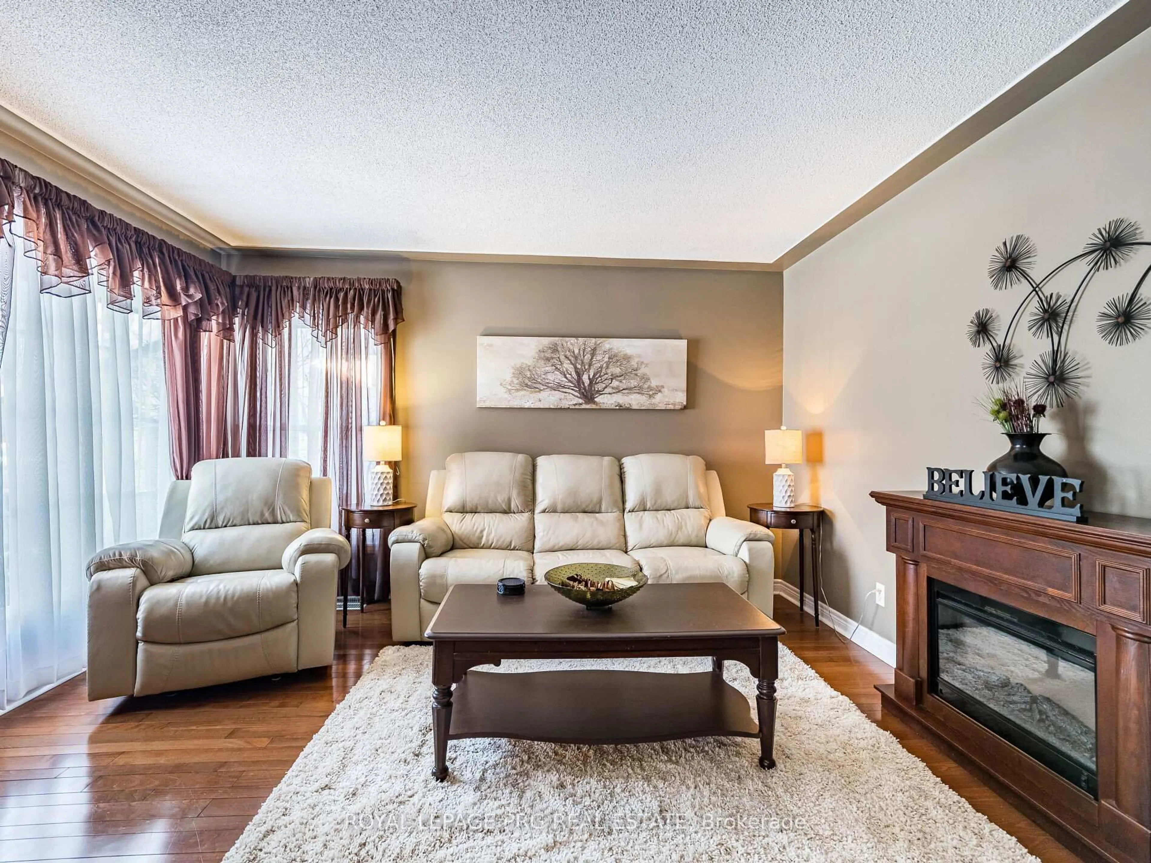 Living room with furniture, unknown for 306 Helena St, Haldimand Ontario N1A 2S8