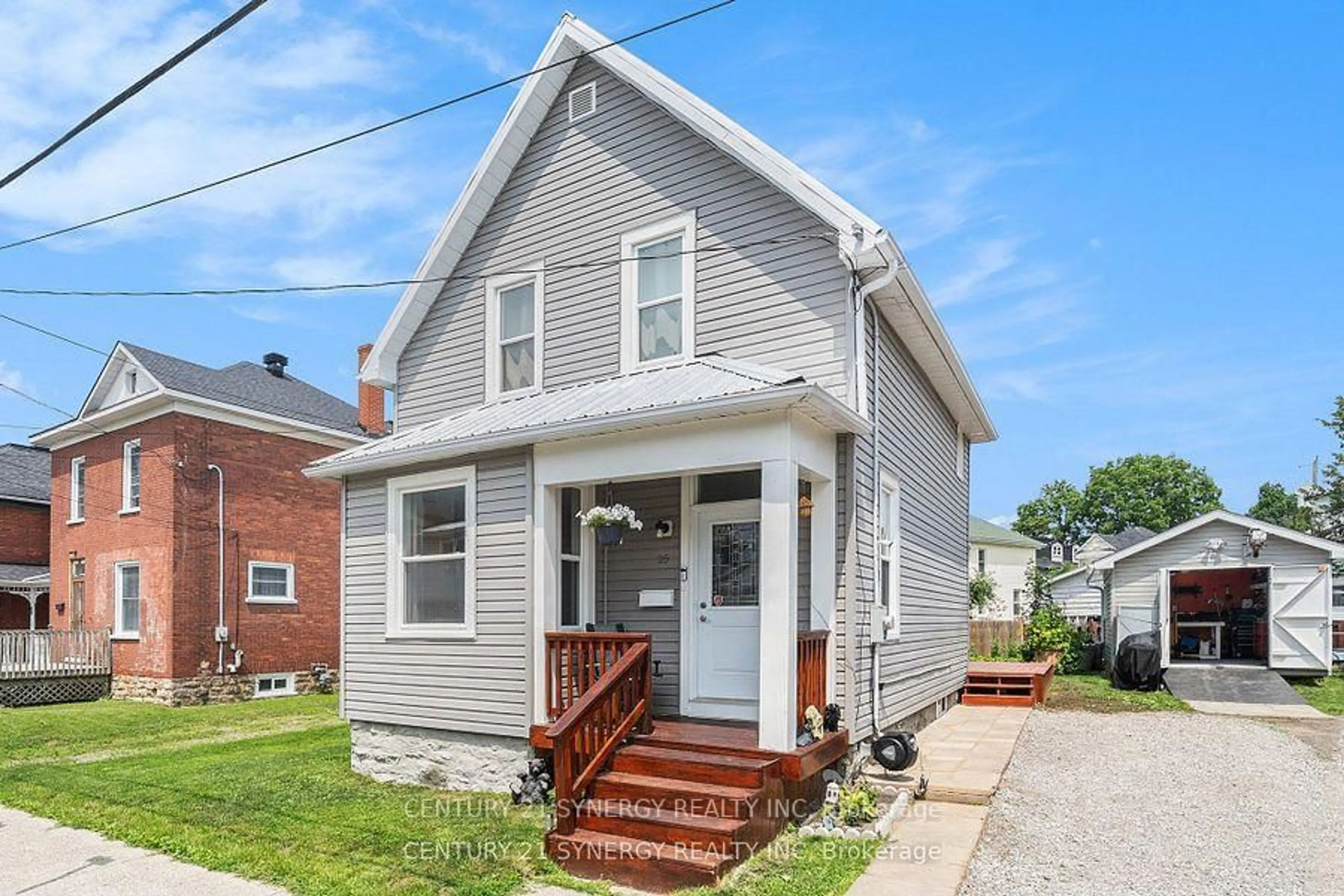 Home with brick exterior material, street for 25 Kensington Ave, Smiths Falls Ontario K7A 2K6