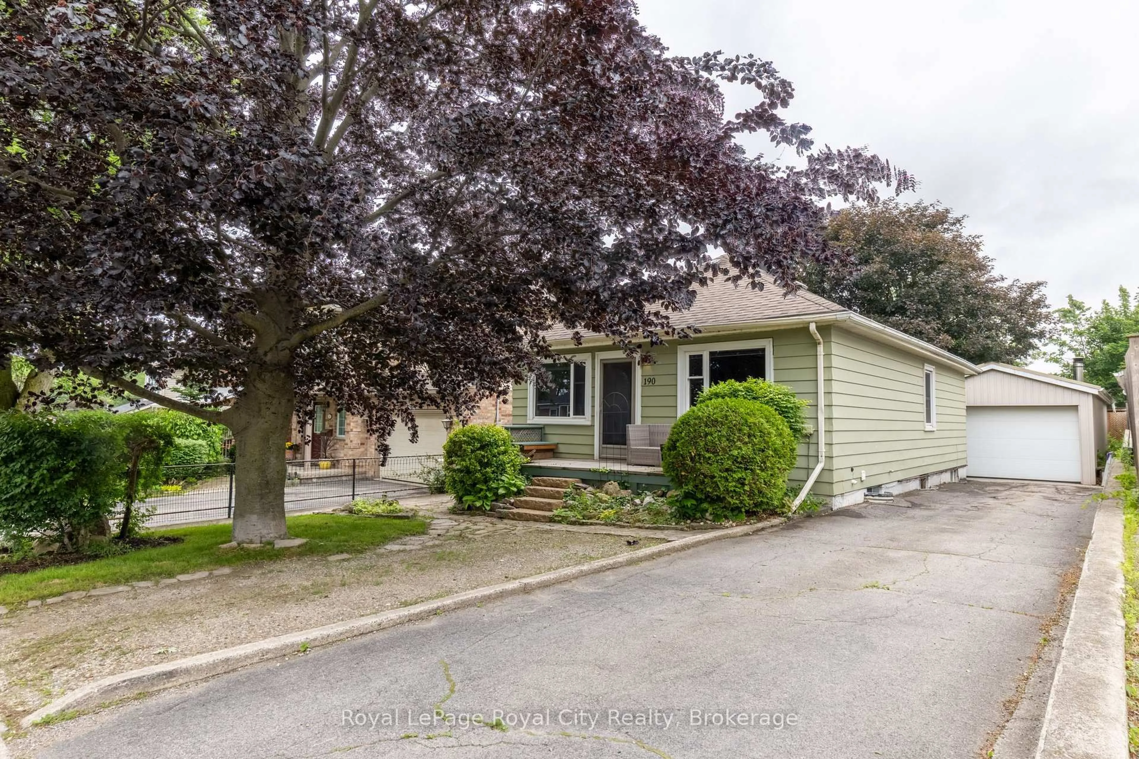 Unknown for 190 Grange St, Guelph Ontario N1E 2W1