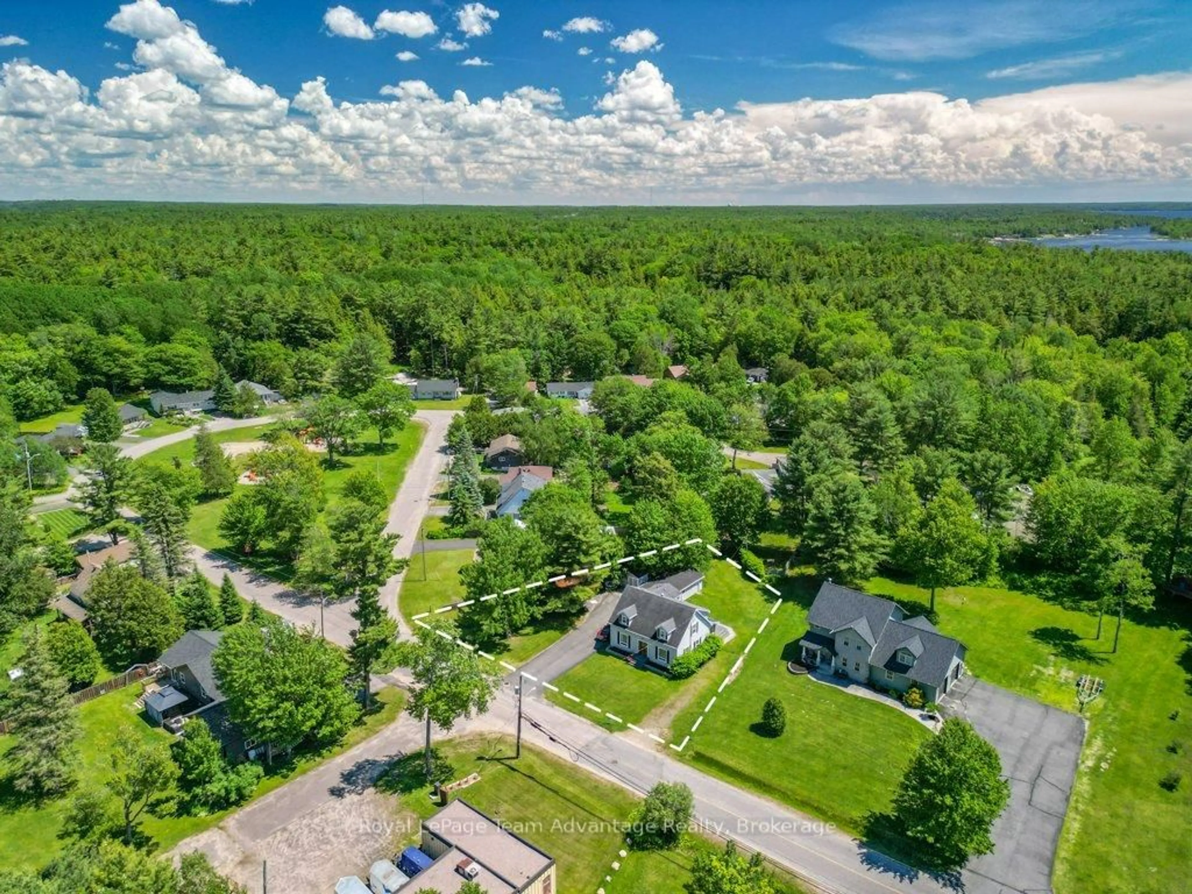 A pic from outside/outdoor area/front of a property/back of a property/a pic from drone, unknown for 1 Glenrock Rd, McDougall Ontario P0G 1G0