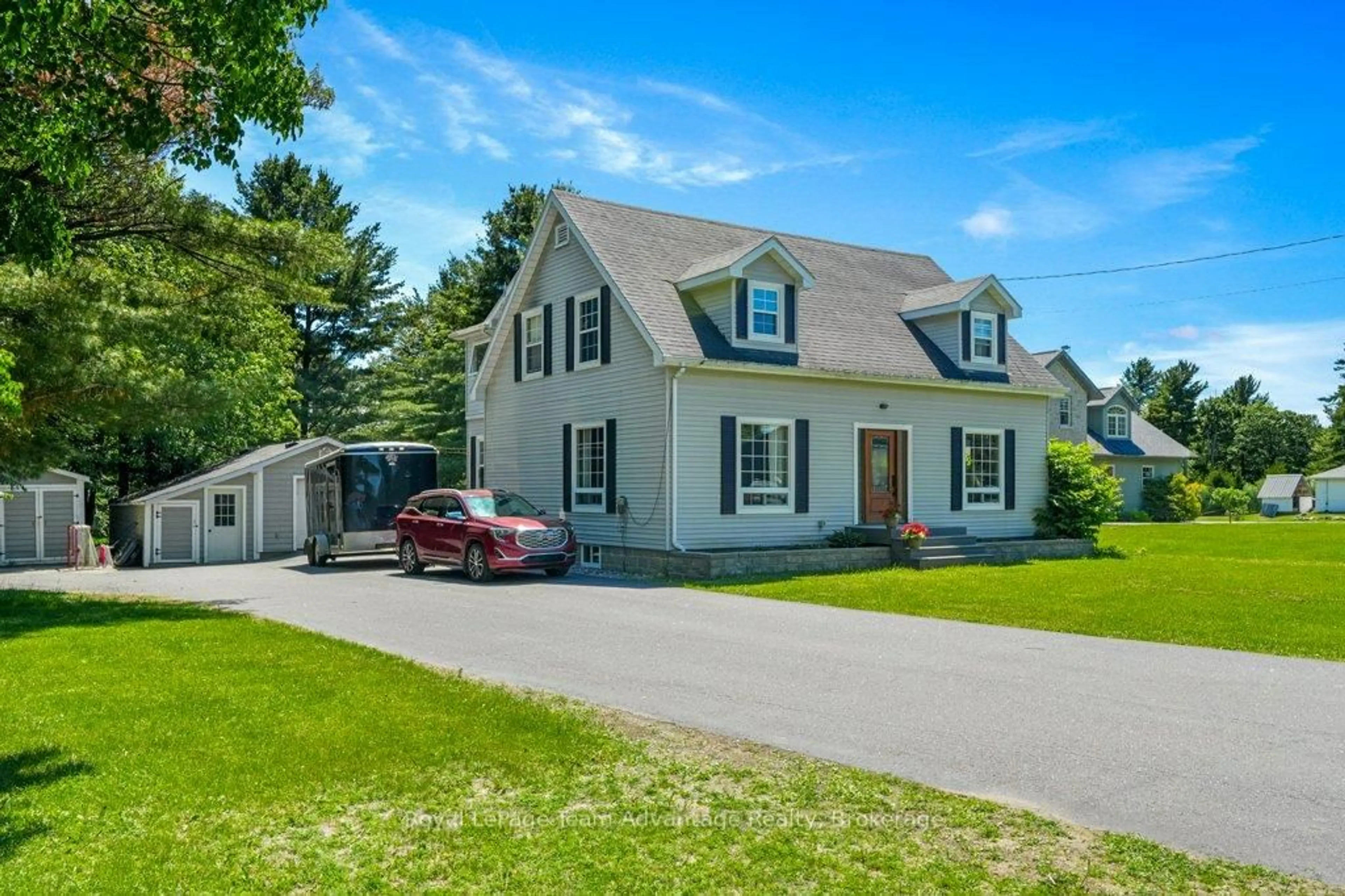 A pic from outside/outdoor area/front of a property/back of a property/a pic from drone, street for 1 Glenrock Rd, McDougall Ontario P0G 1G0