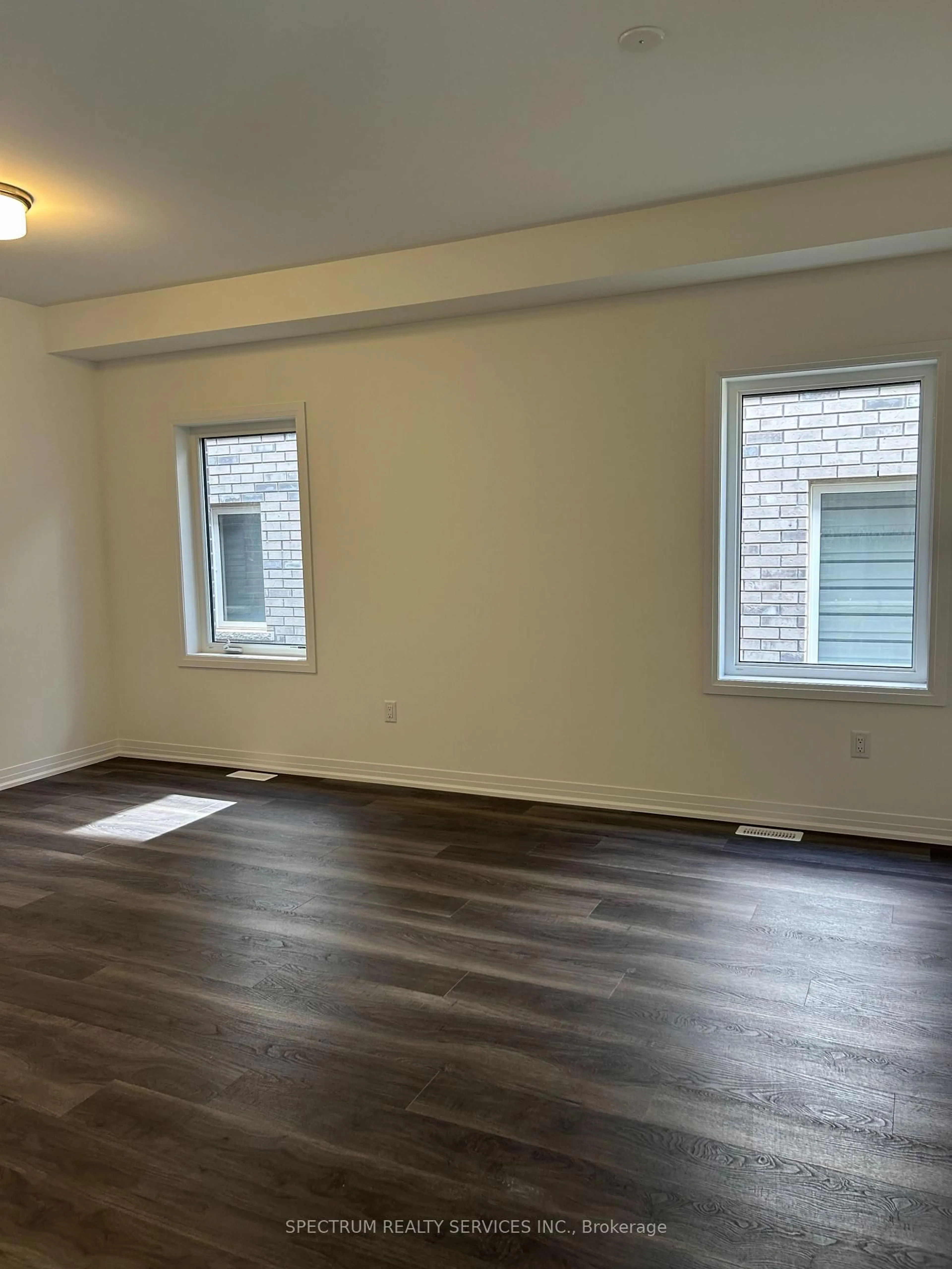 A pic of a room for 4 Sherrill Ave, Brantford Ontario N3V 0C3