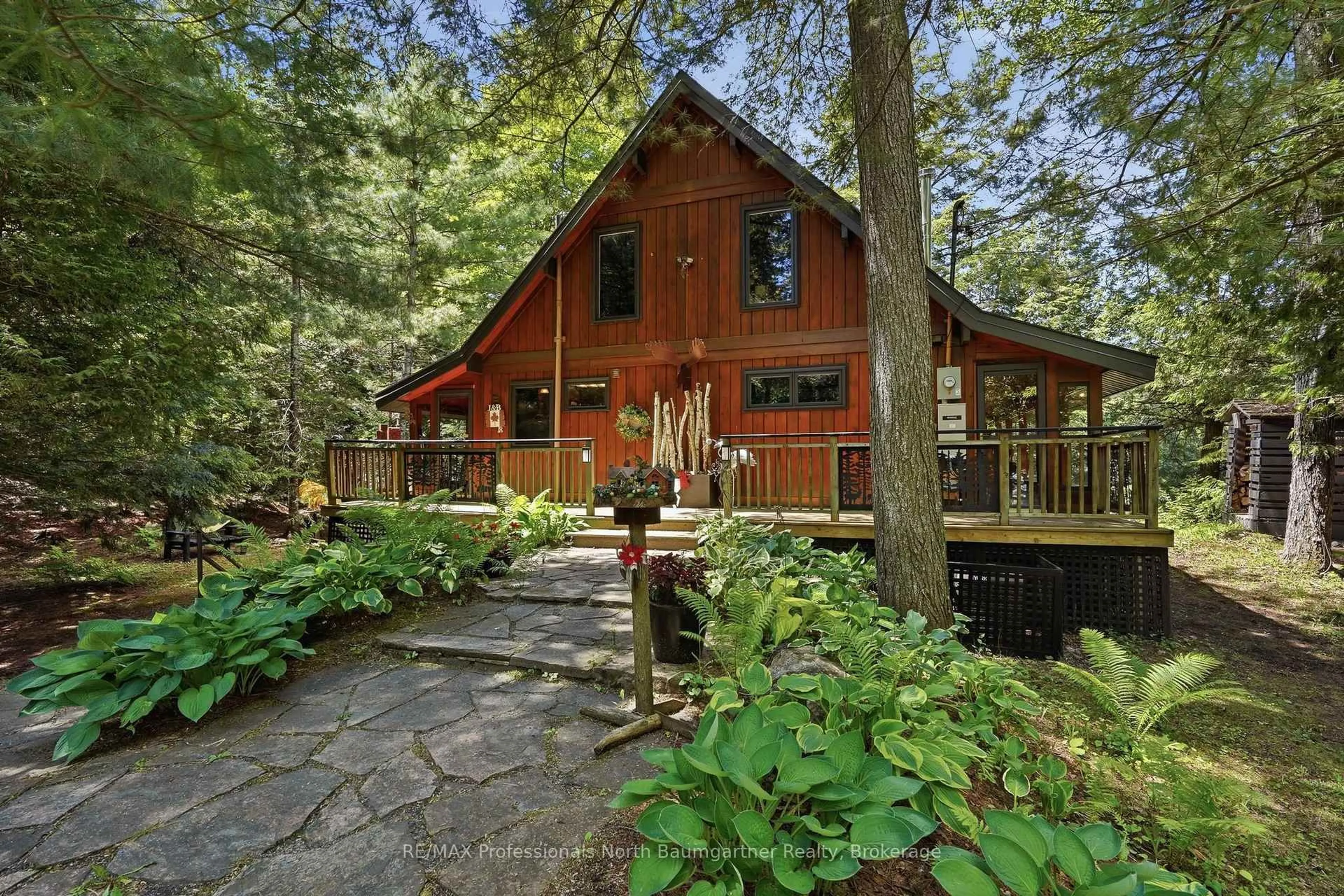 Patio, forest/trees view for 1036 Barnum Lake Dr, Dysart et al Ontario K0M 1S0