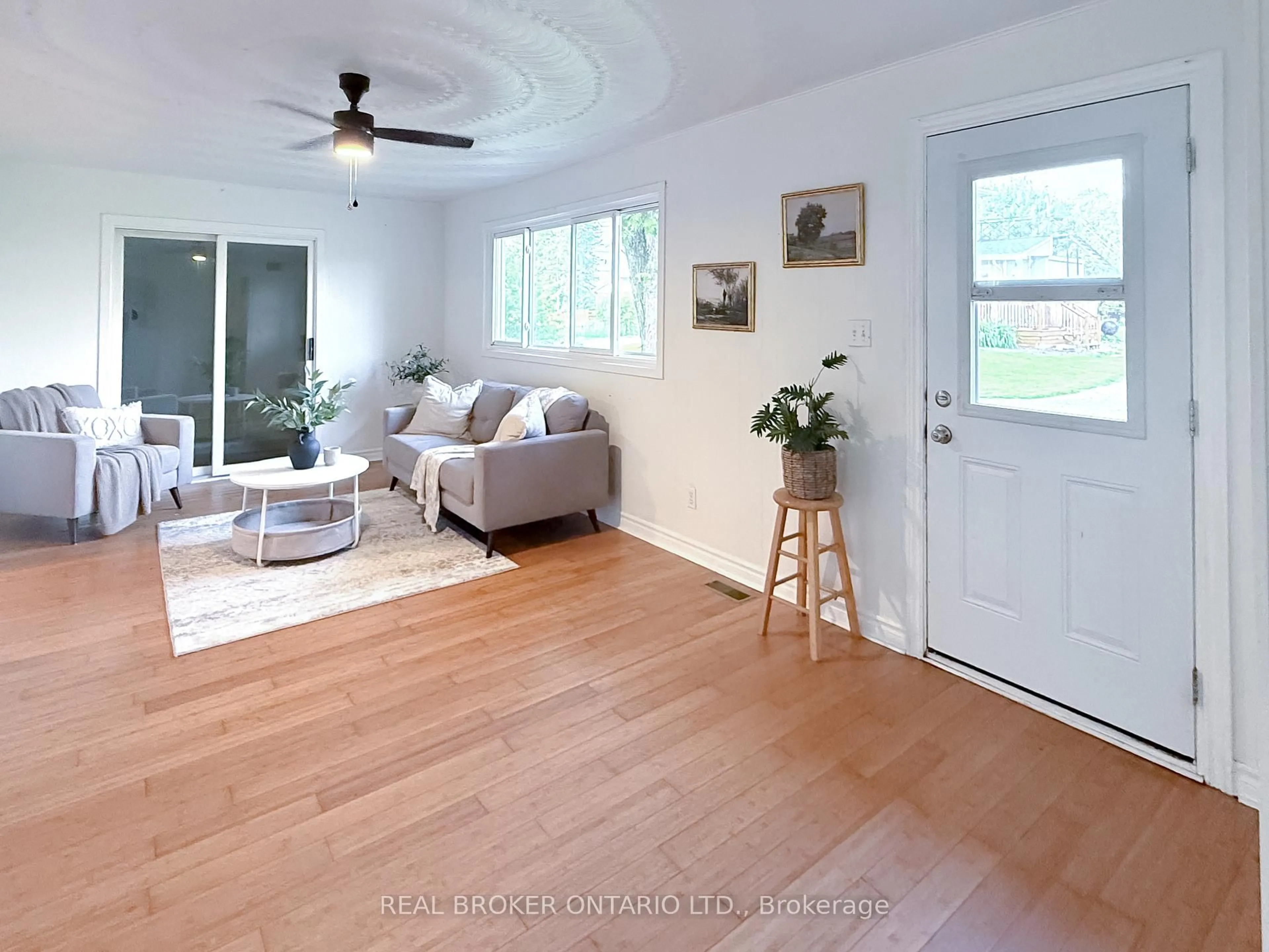 Living room with furniture, unknown for 348 County 16 Rd, Elizabethtown-Kitley Ontario K0G 1G0