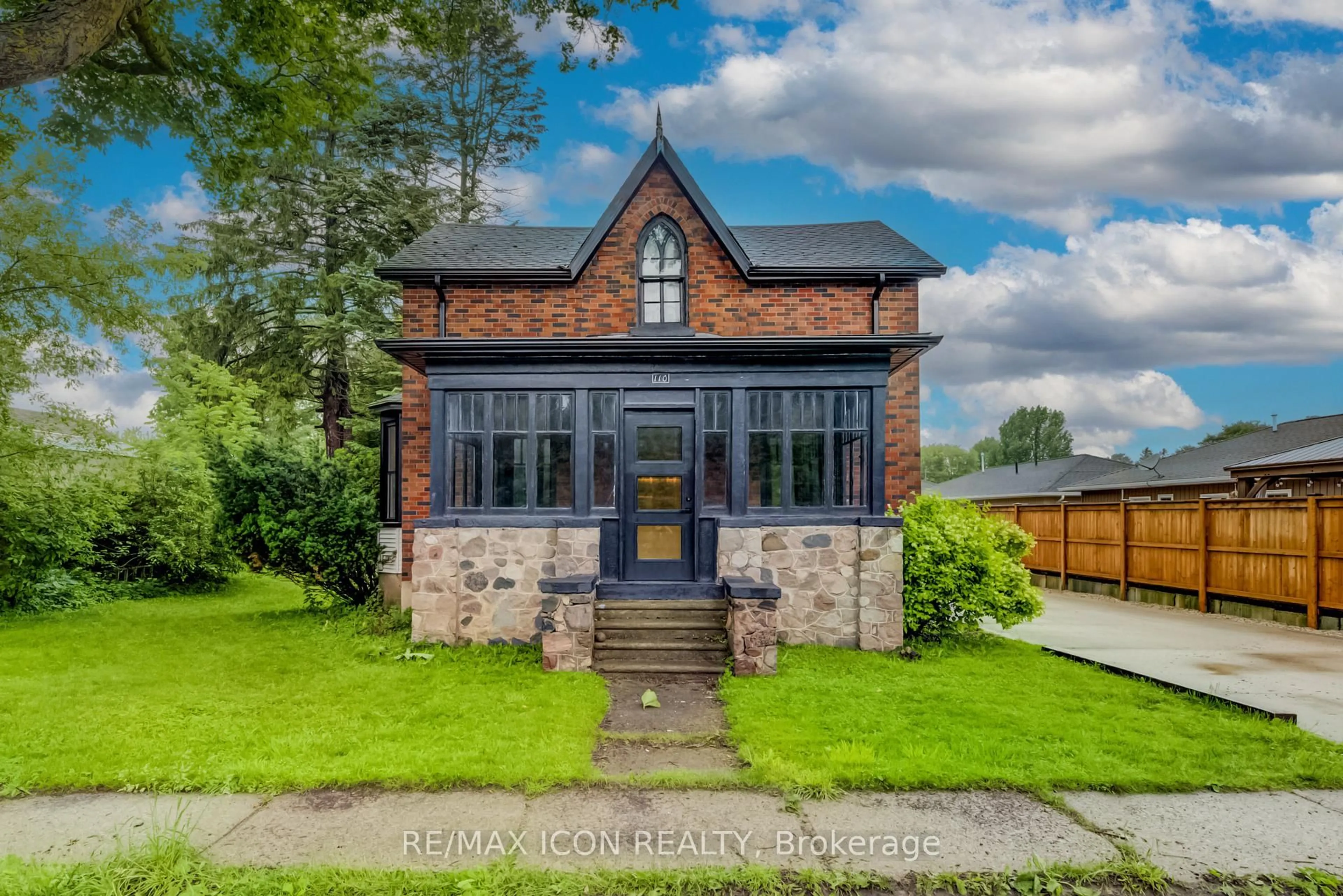 Home with brick exterior material, street for 110 Brock St, Minto Ontario N0G 1Z0