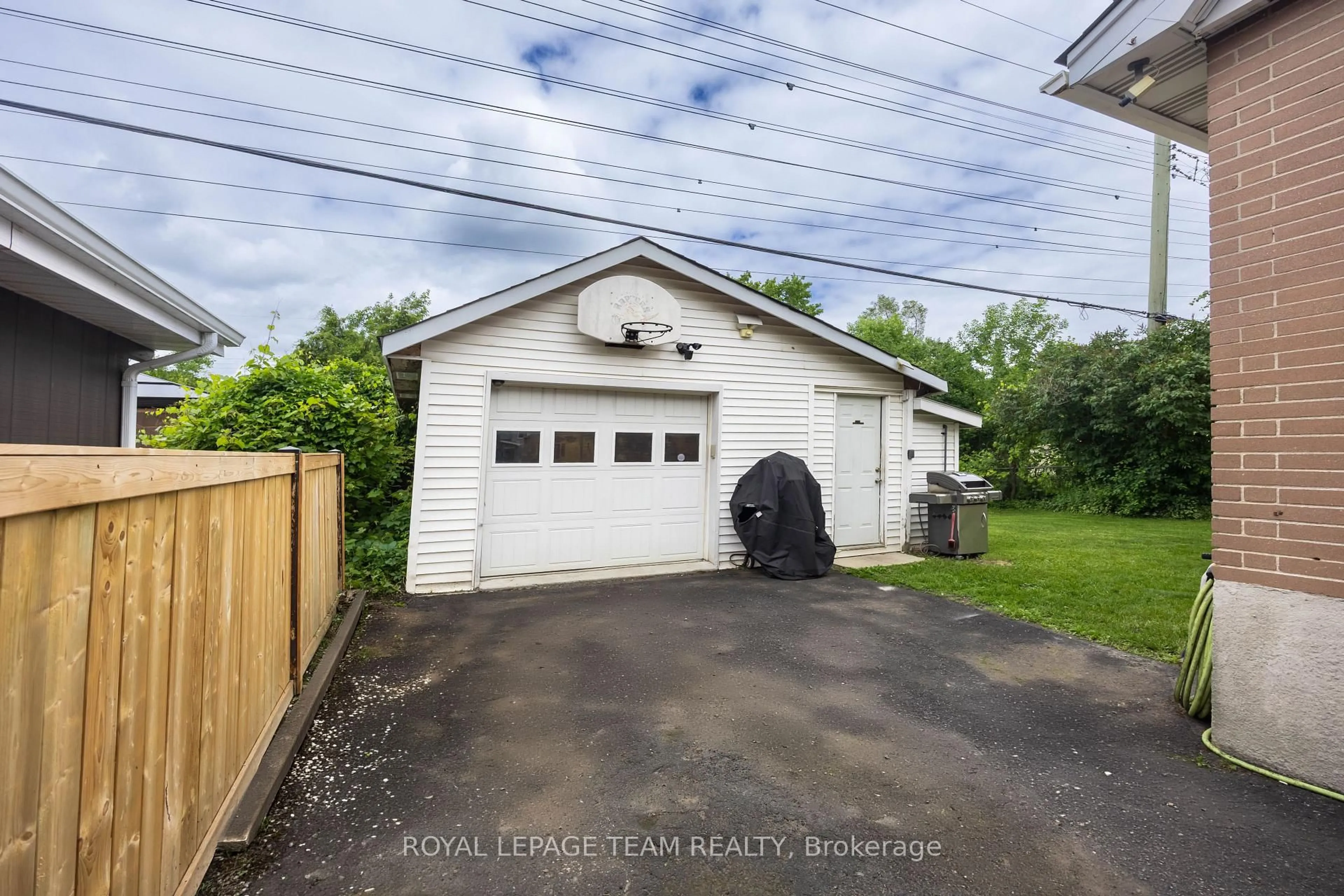 Unknown for 1293 Woodside Dr, Ottawa Ontario K2C 2H1