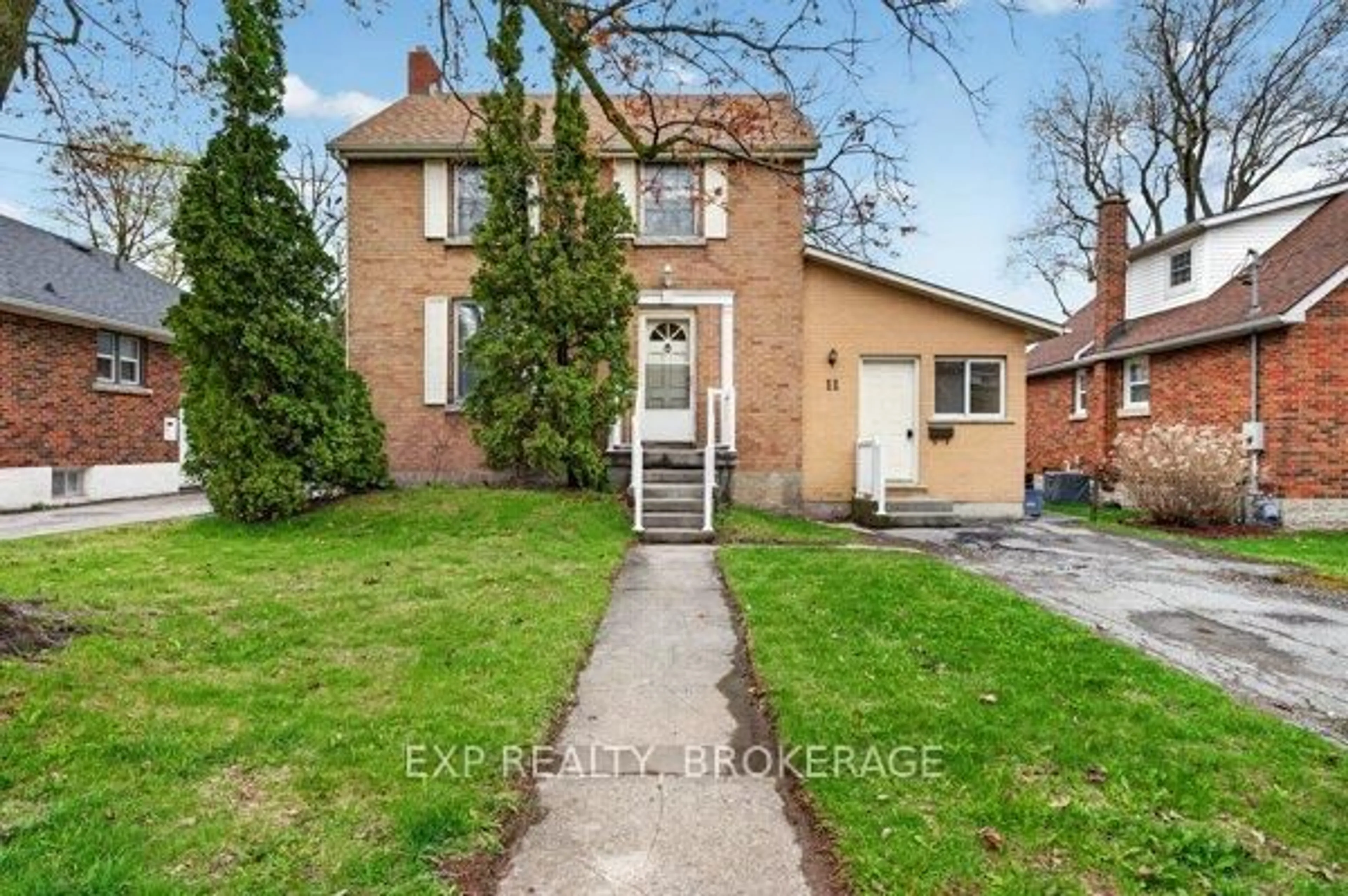 Home with brick exterior material, street for 11 CARRUTHERS Ave, Kingston Ontario K7L 1L9