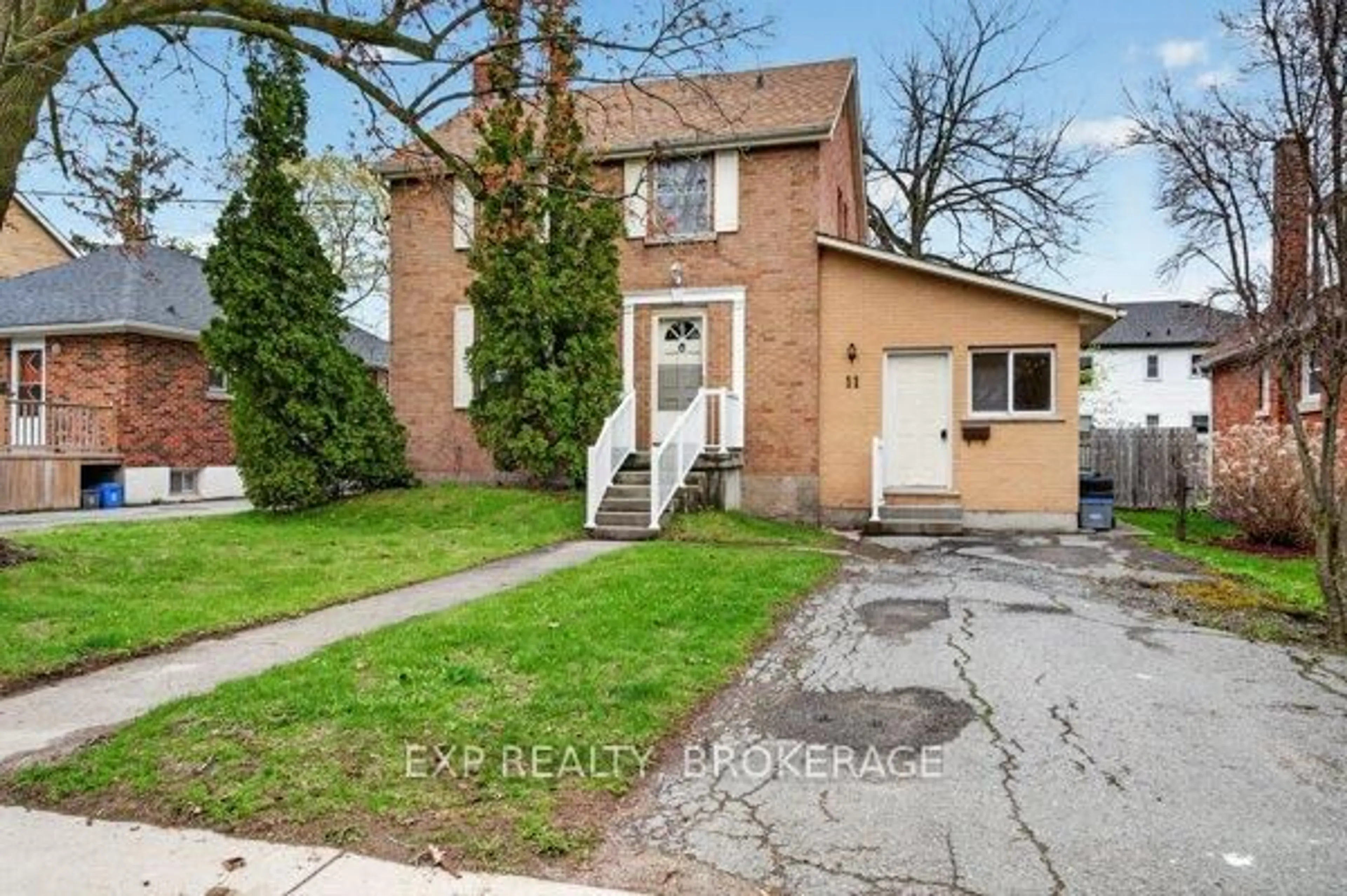 Home with brick exterior material, street for 11 CARRUTHERS Ave, Kingston Ontario K7L 1L9