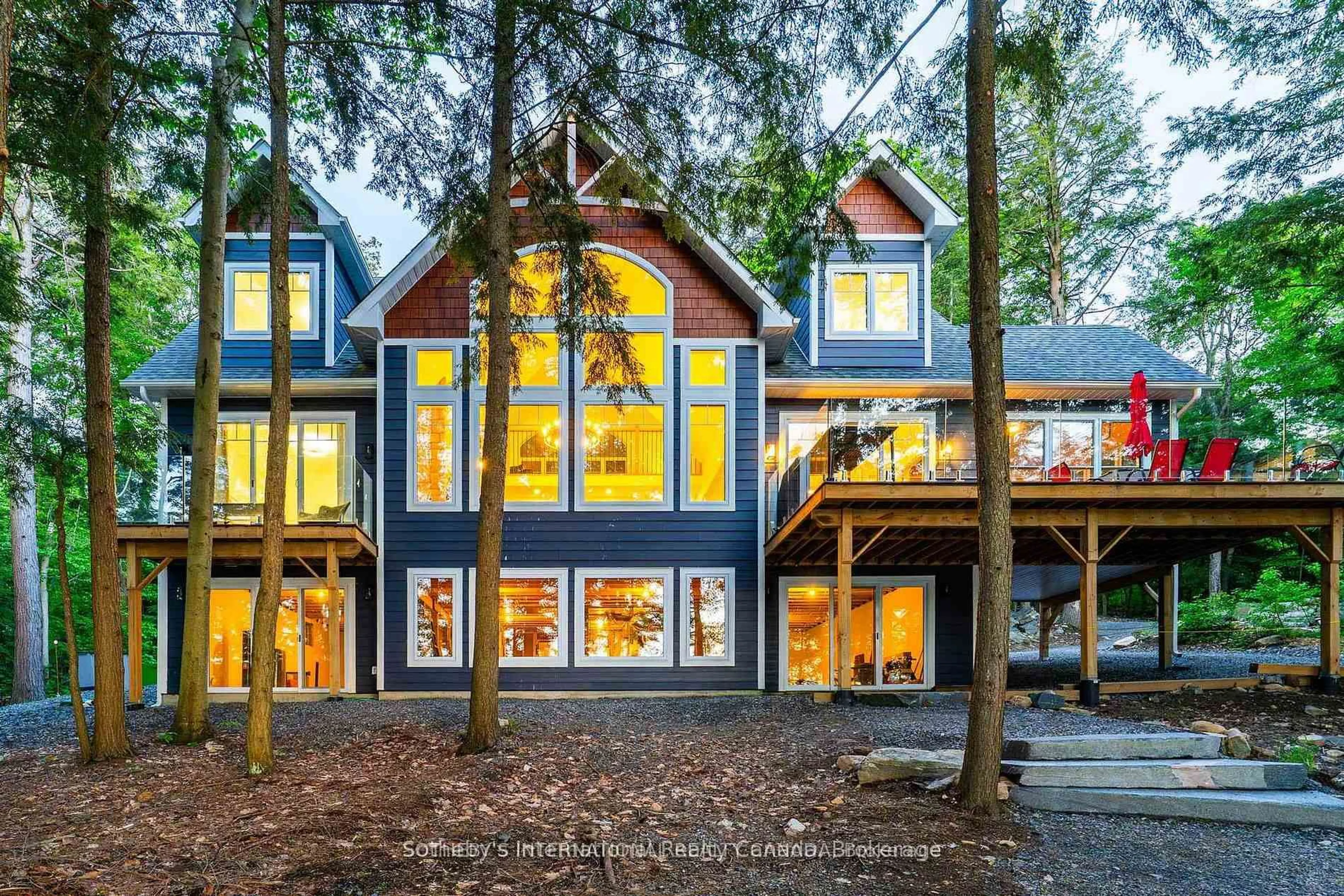Home with vinyl exterior material, unknown for 8091 Lake Joseph Rd #6, Muskoka Lakes Ontario P0C 1H0