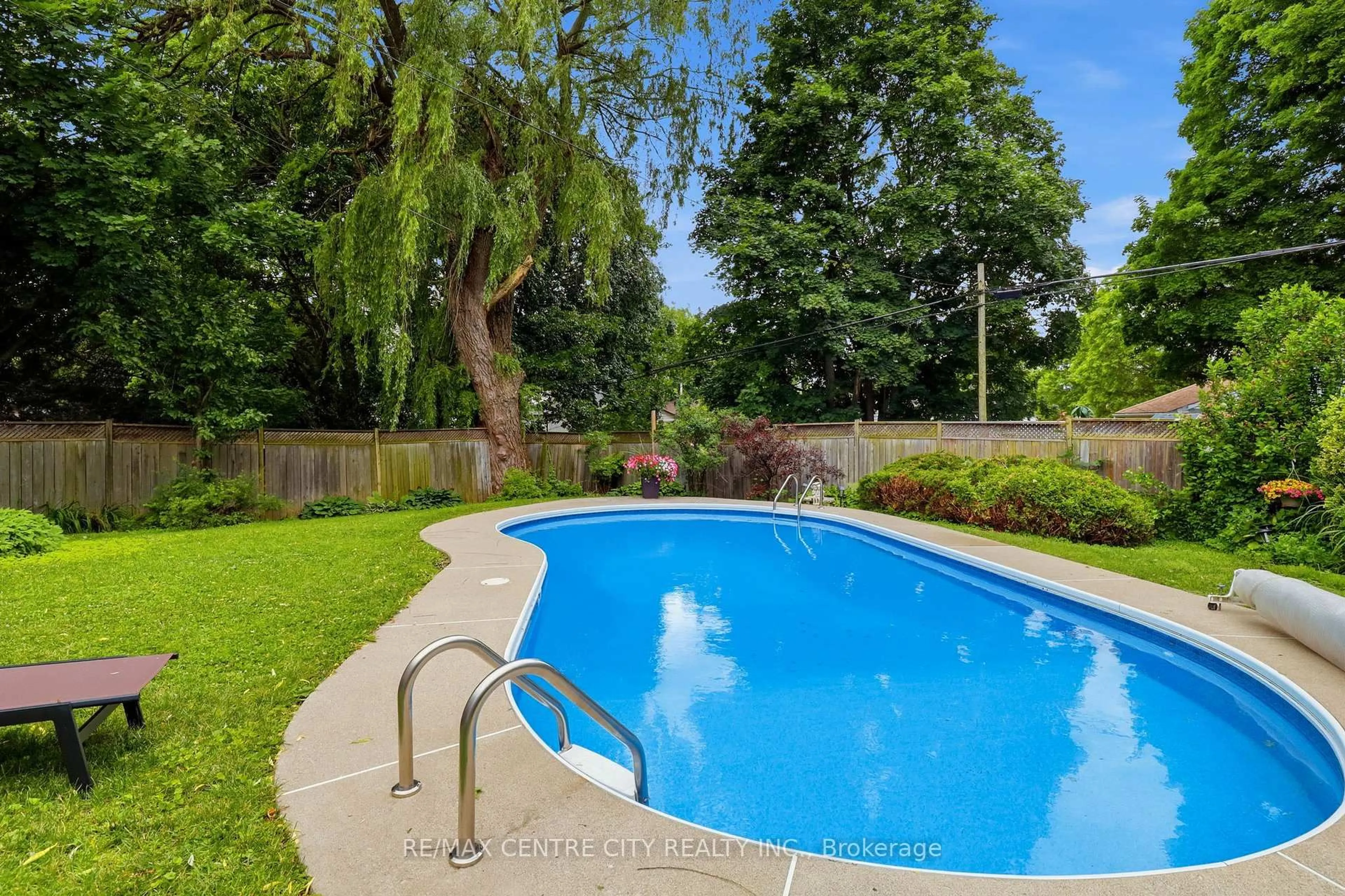 Pool for 85 Stuart St, London East Ontario N5Y 1S4