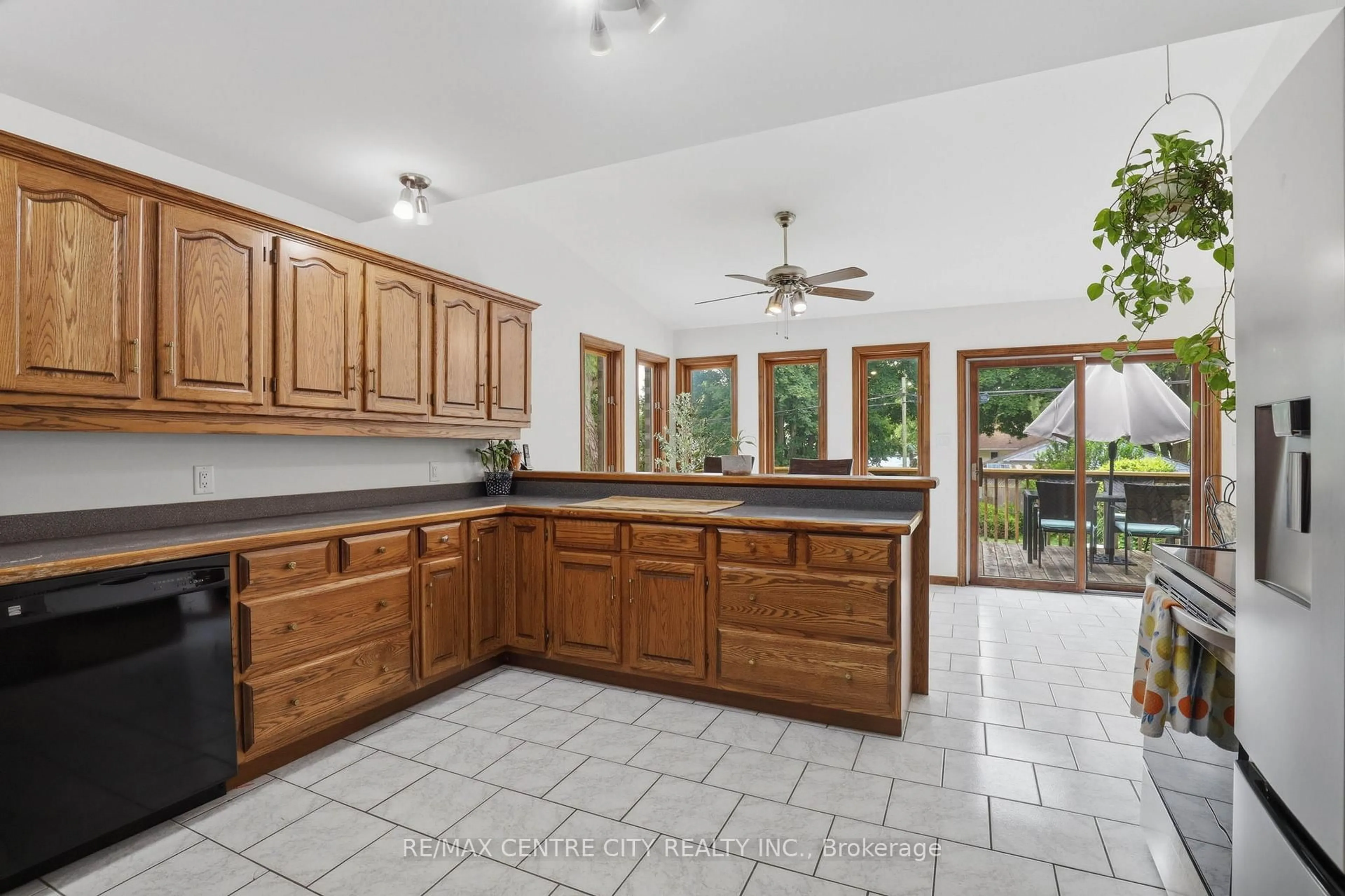 Open concept kitchen, ceramic/tile floor for 85 Stuart St, London East Ontario N5Y 1S4