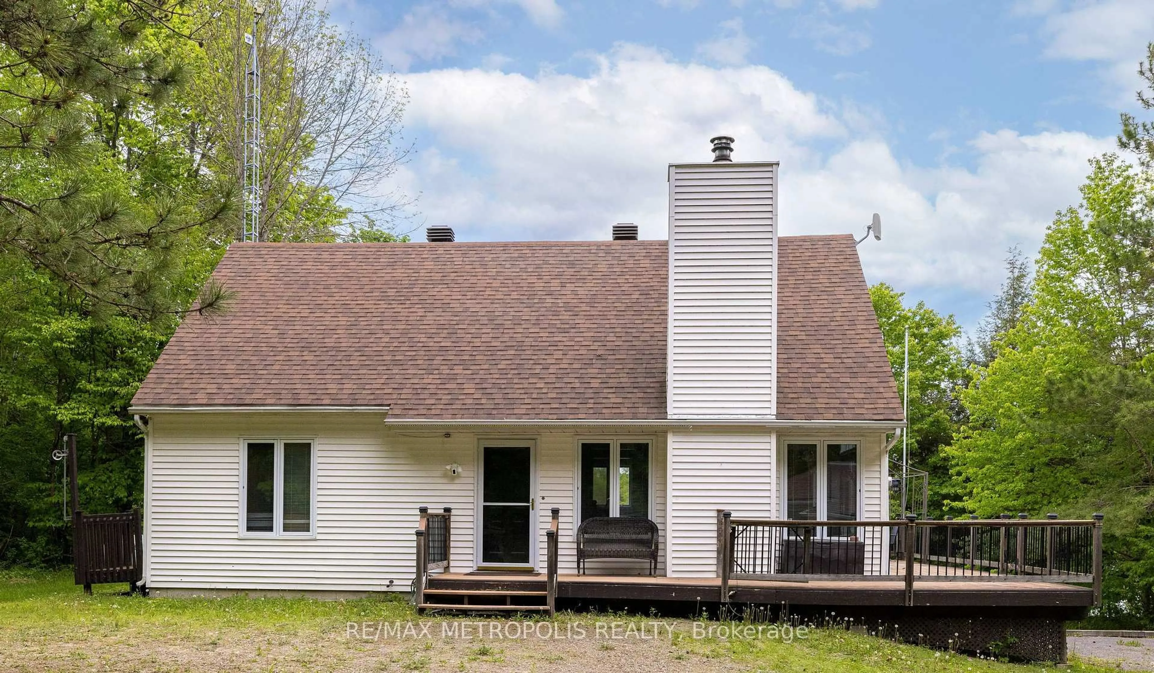 Home with vinyl exterior material, street for 763 NARROWS LOCK Rd #114, Rideau Lakes Ontario K0G 1V0